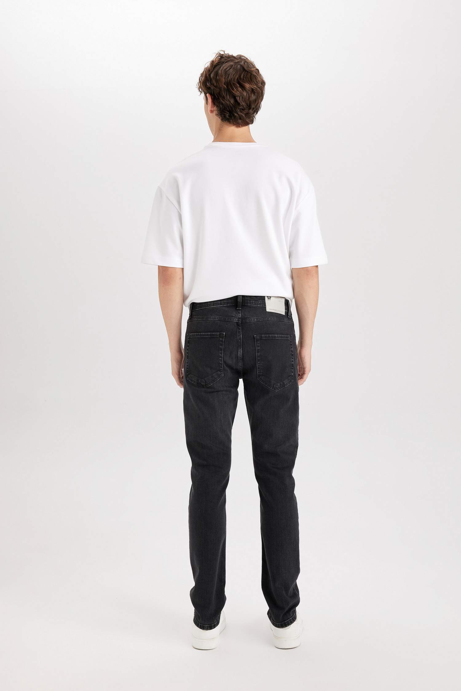 Pedro Slim Fit Dar Kalıp Normal Bel Dar Paça Jean Pantolon