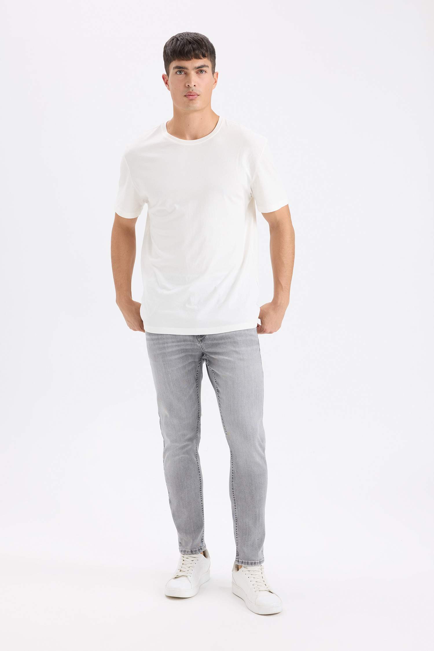 سروال جينز كارلو سكيني فيت بخصر عادي