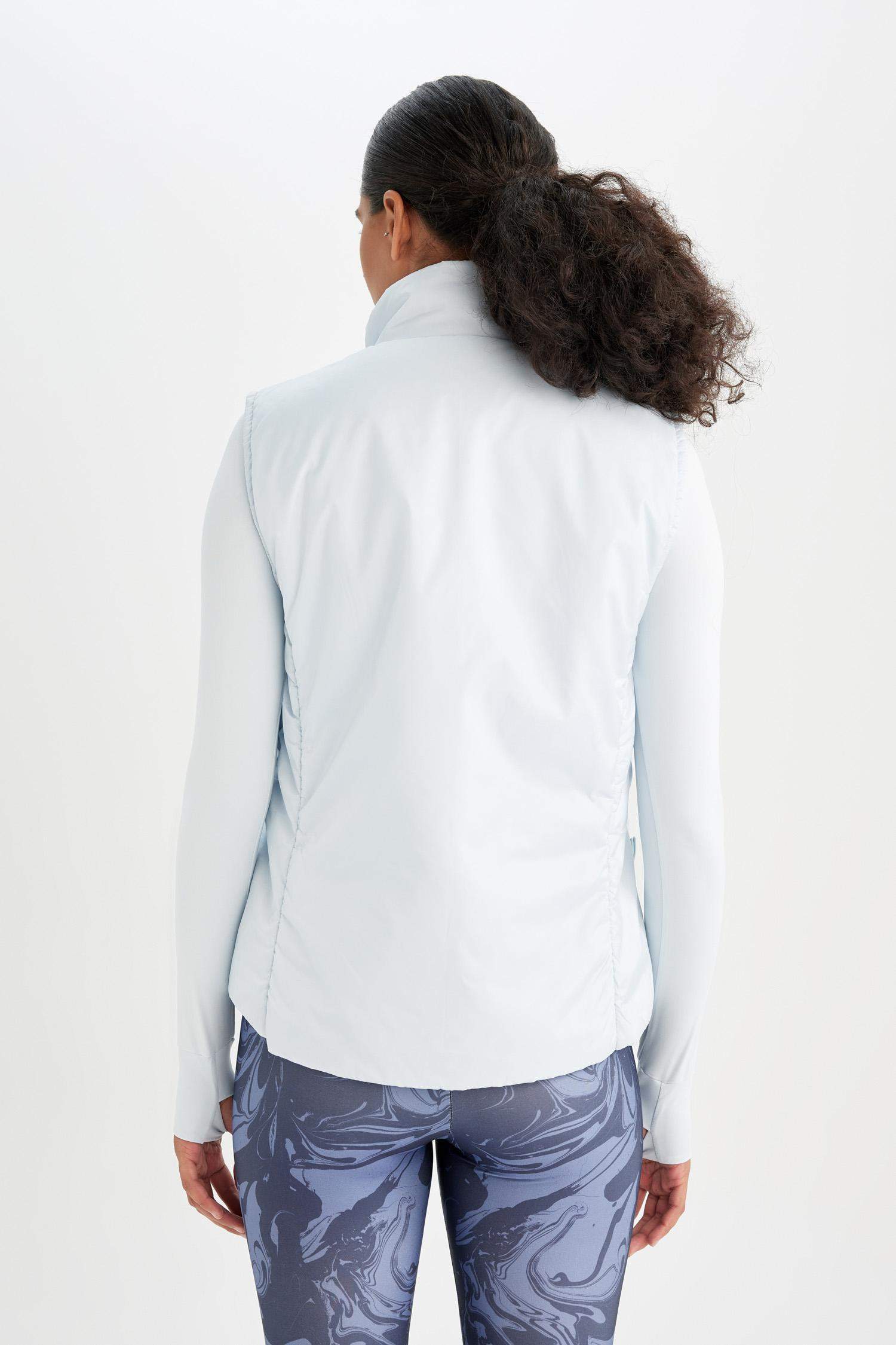 Su İtici Kapitone Astarlı Fermuarlı Cepli Sporcu Yelek