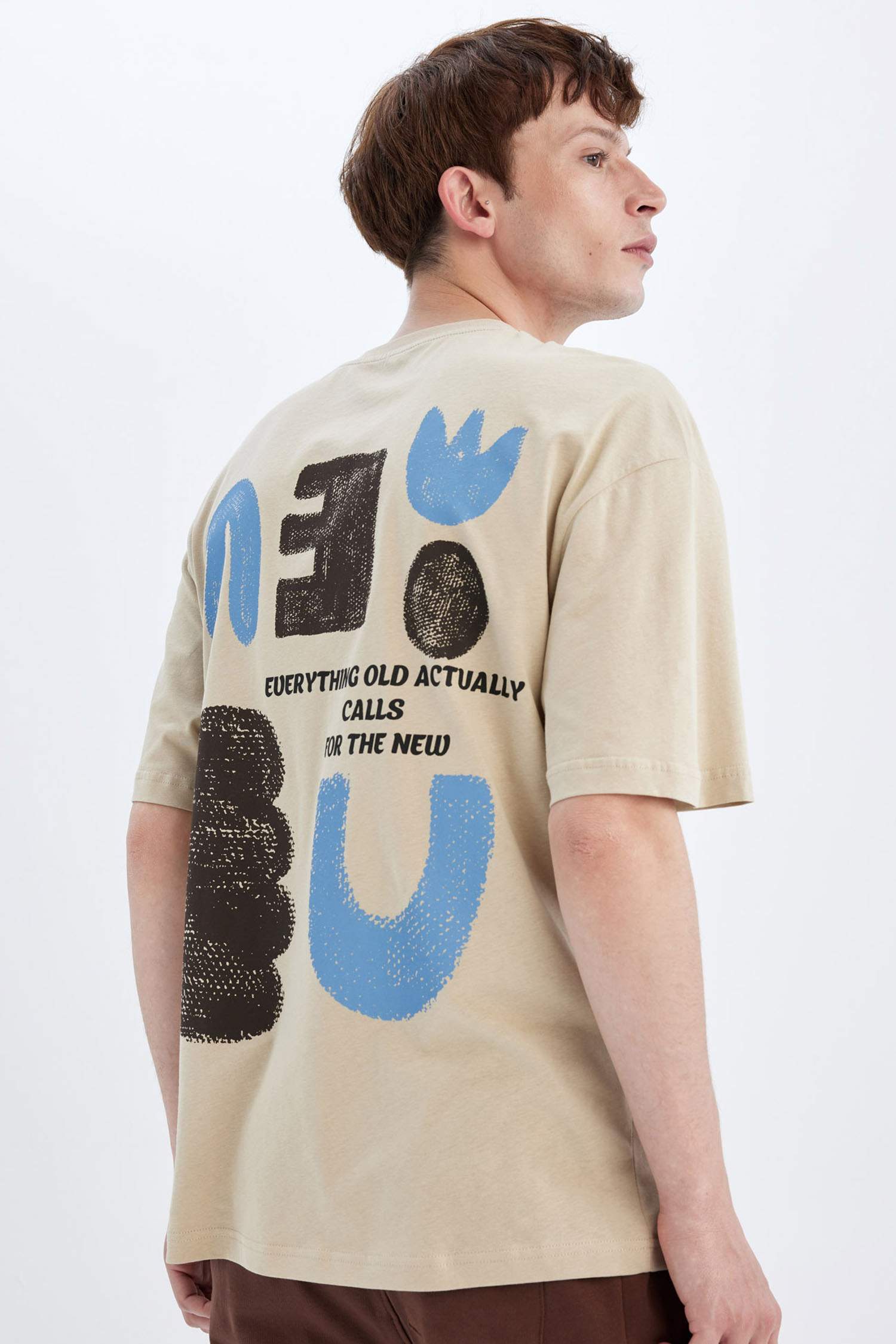 تيشيرت نص ردن قصة مريحة بياخة مستديرة