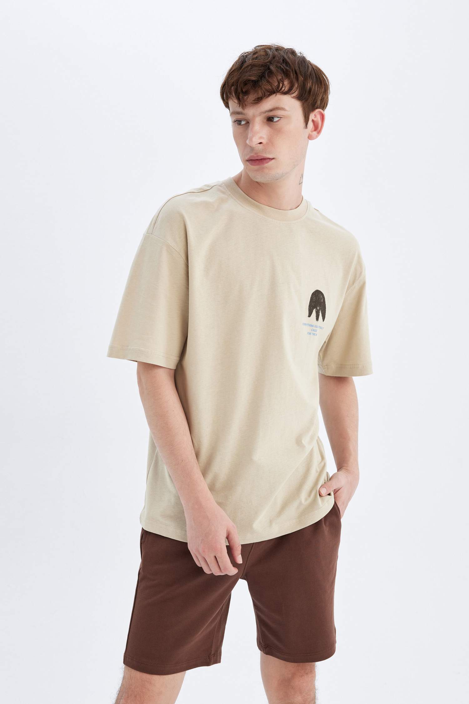 تيشيرت نص ردن قصة مريحة بياخة مستديرة