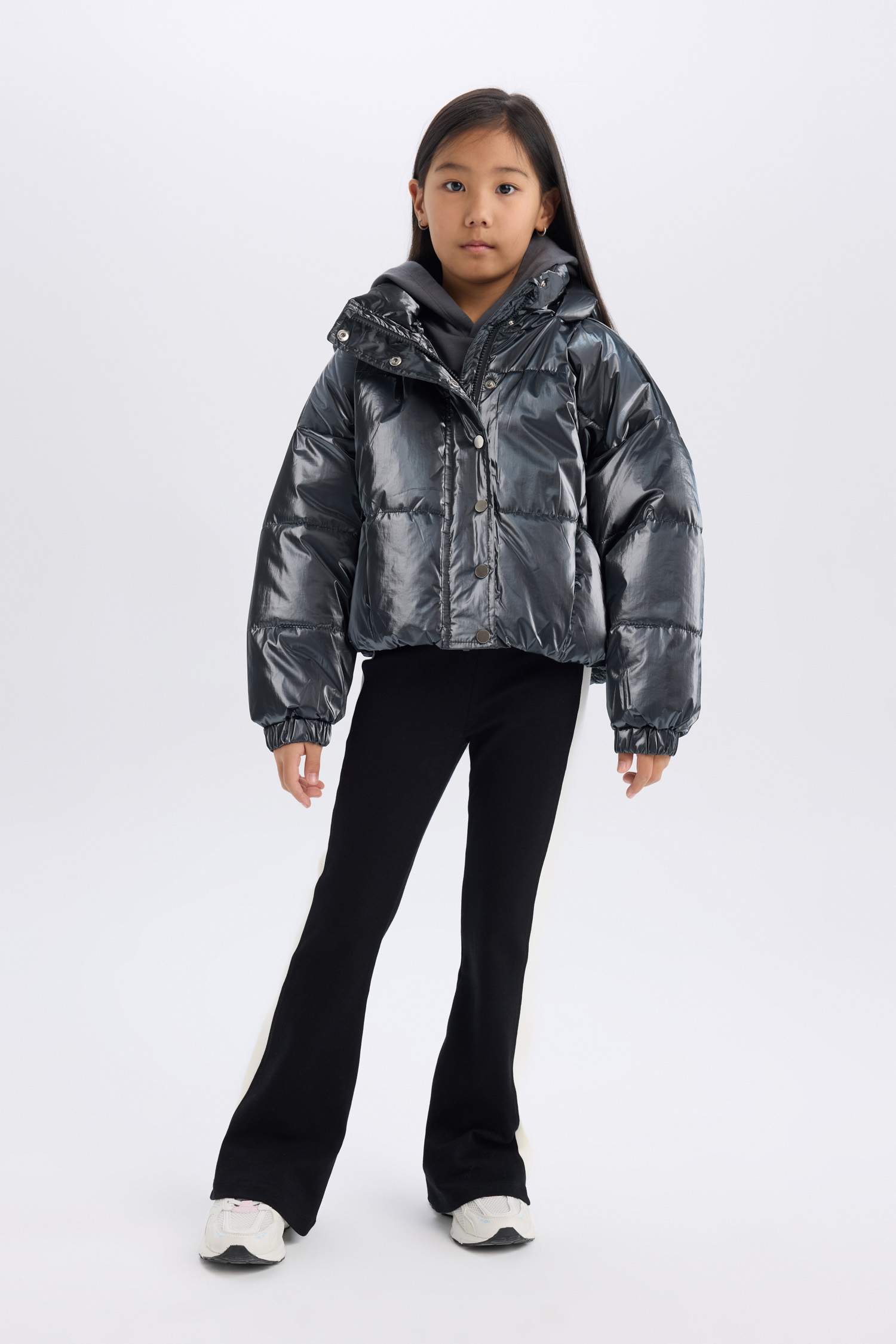 Kız Çocuk Su Geçirmez Kapüşonlu Fermuarlı Çıtçıtlı Mont