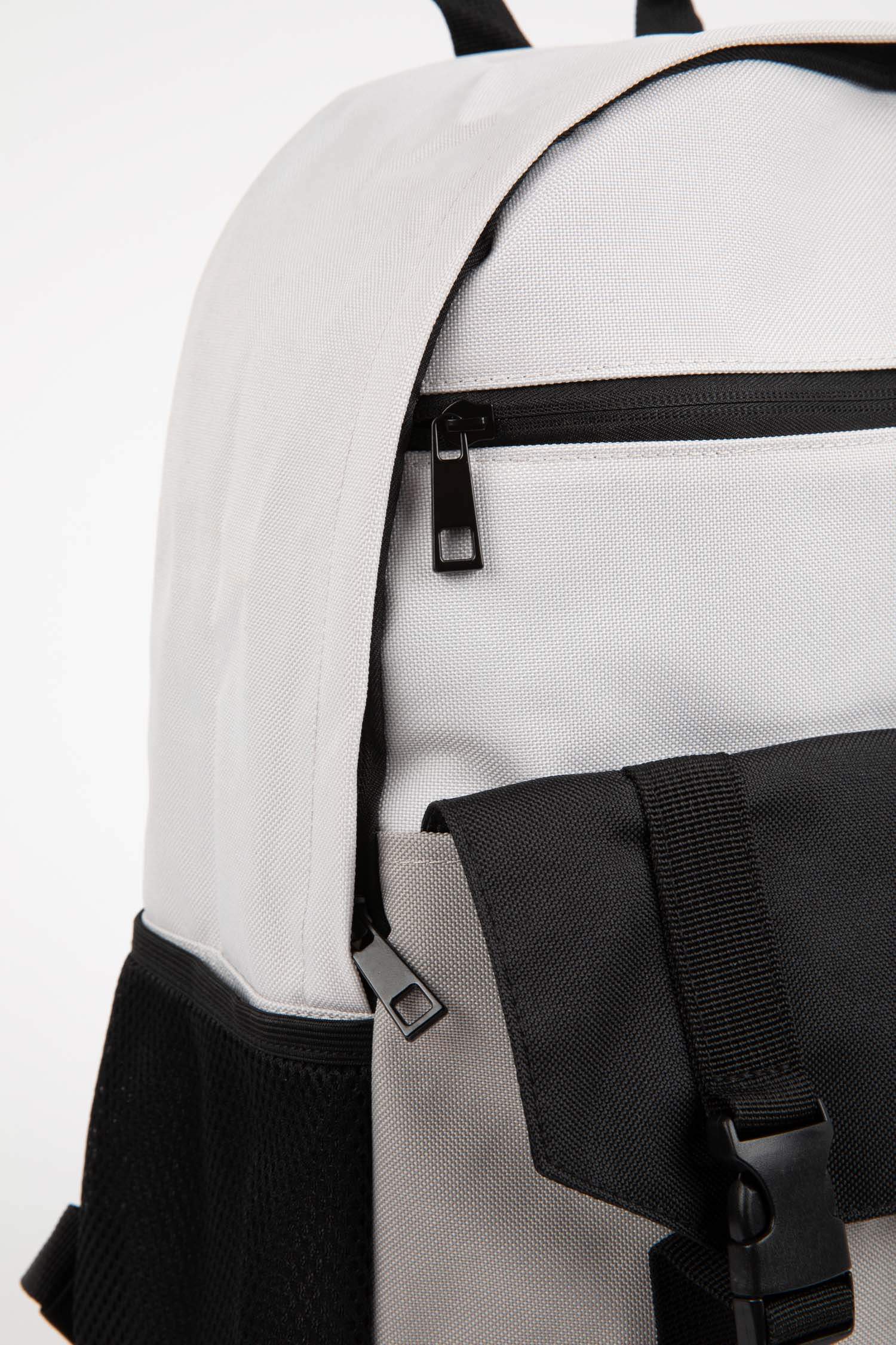 جنطة مدرسة للجنسين