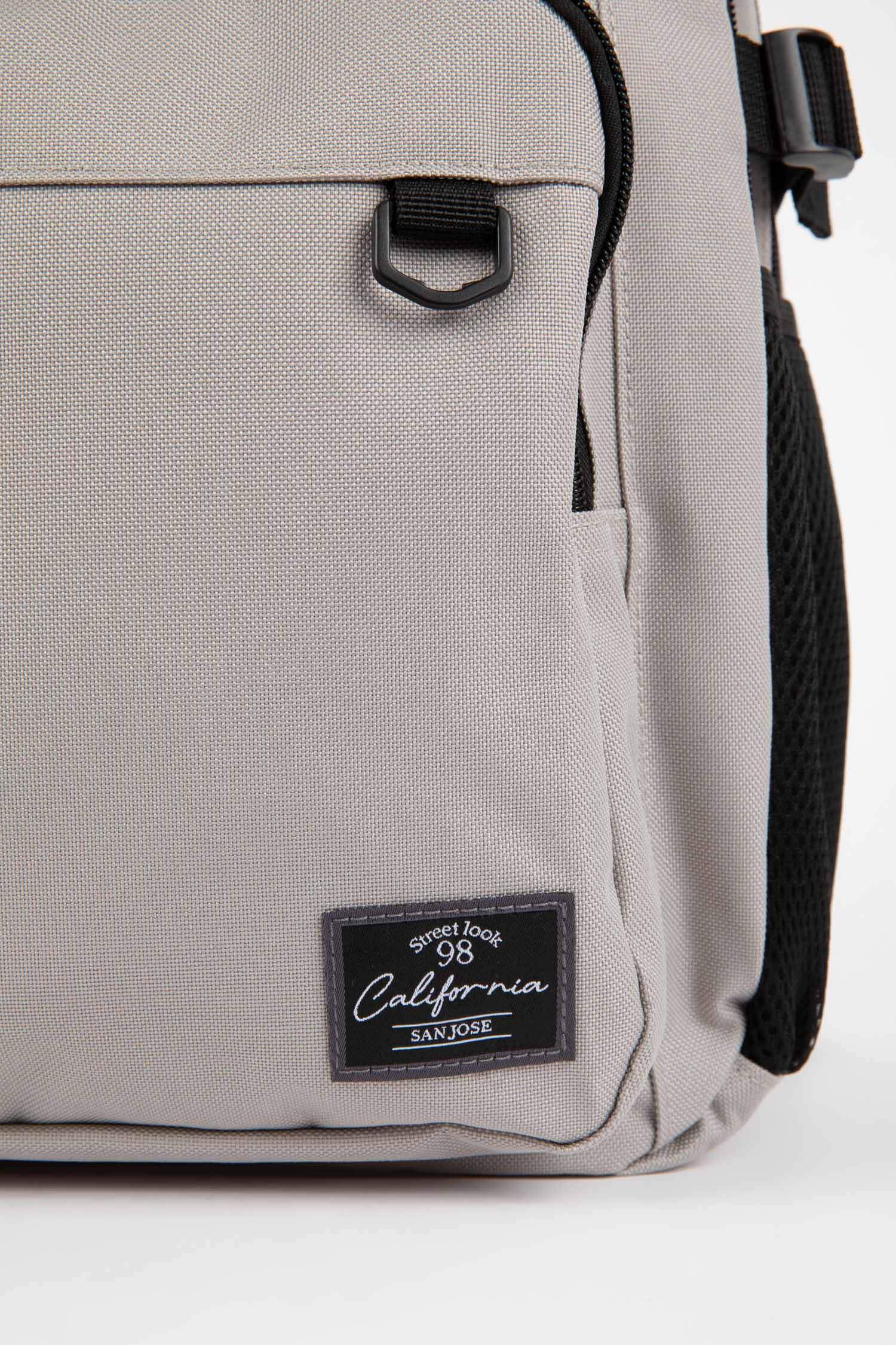 جنطة مدرسة للجنسين