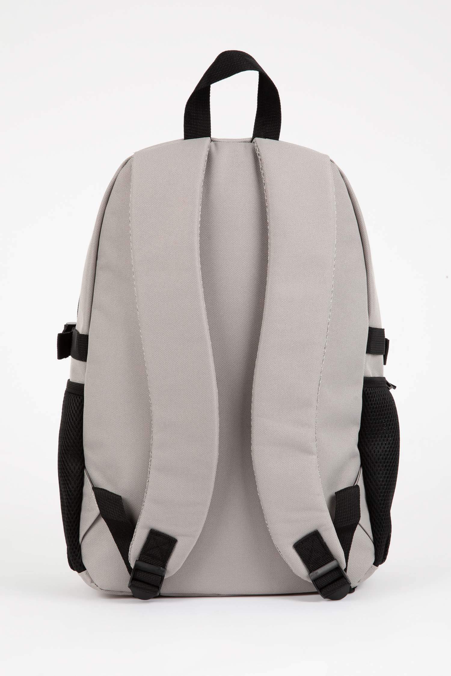 جنطة مدرسة للجنسين