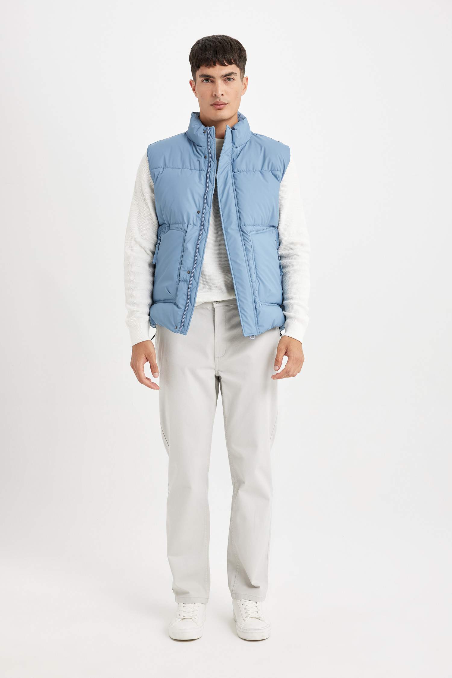 Su İtici Regular Fit Dik Yaka Fermuarlı İç Cepli Mevsimlik Şişme Yelek