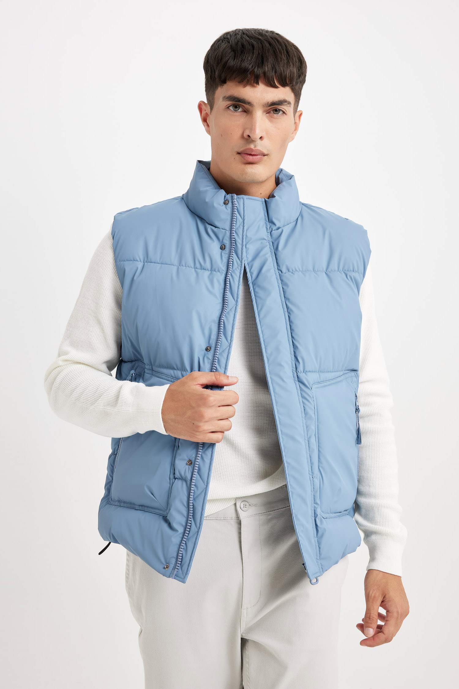 Su İtici Regular Fit Dik Yaka Fermuarlı İç Cepli Mevsimlik Şişme Yelek