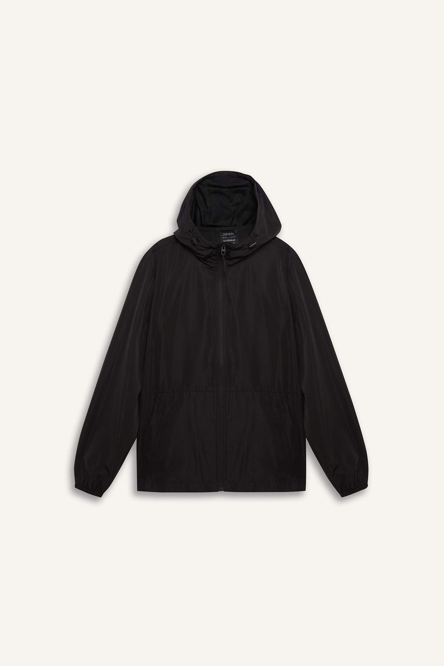 جاكيت خفيف سليم فيت بكابيشون وتر بروف