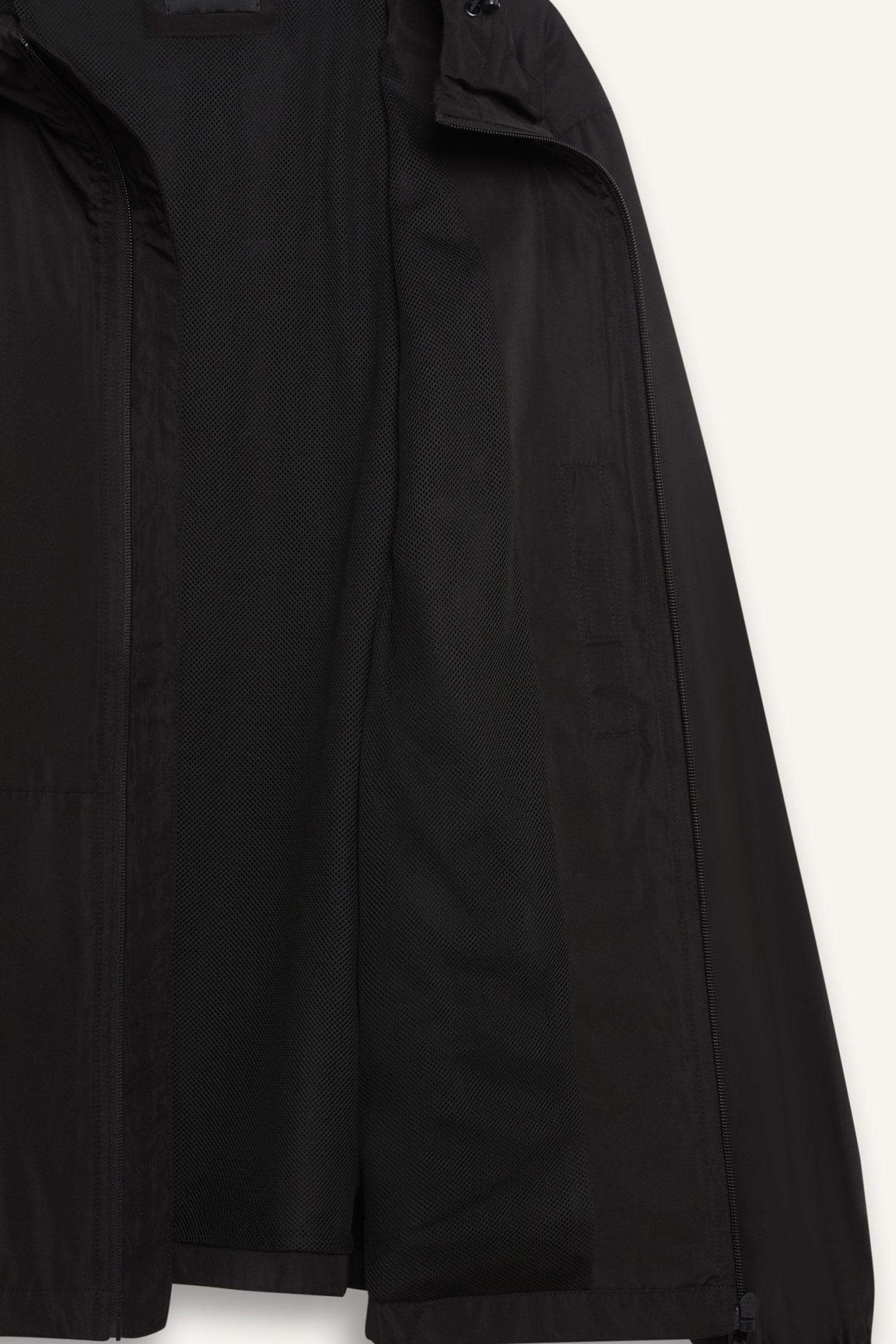 جاكيت خفيف سليم فيت بكابيشون وتر بروف