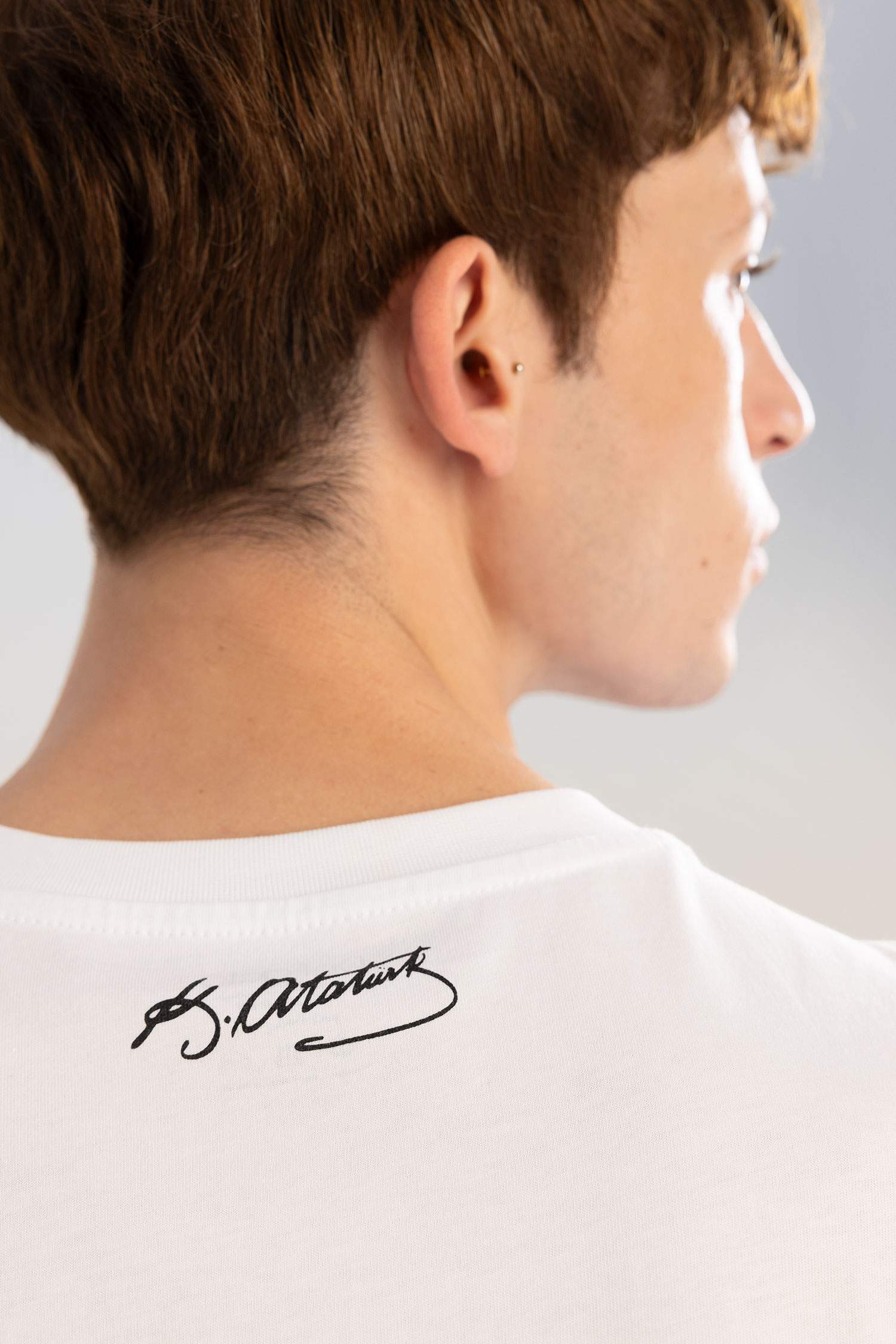 T-Shirt coupe régulière imprimé au dos à Col Rond