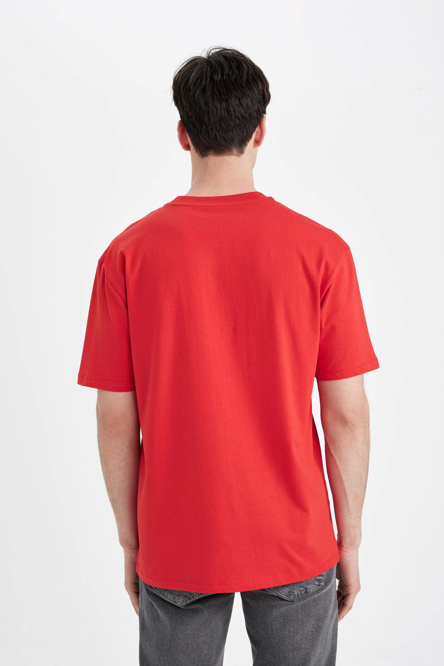 T-Shirt coupe régulière à Col Rond et à Manches Courtes avec impression