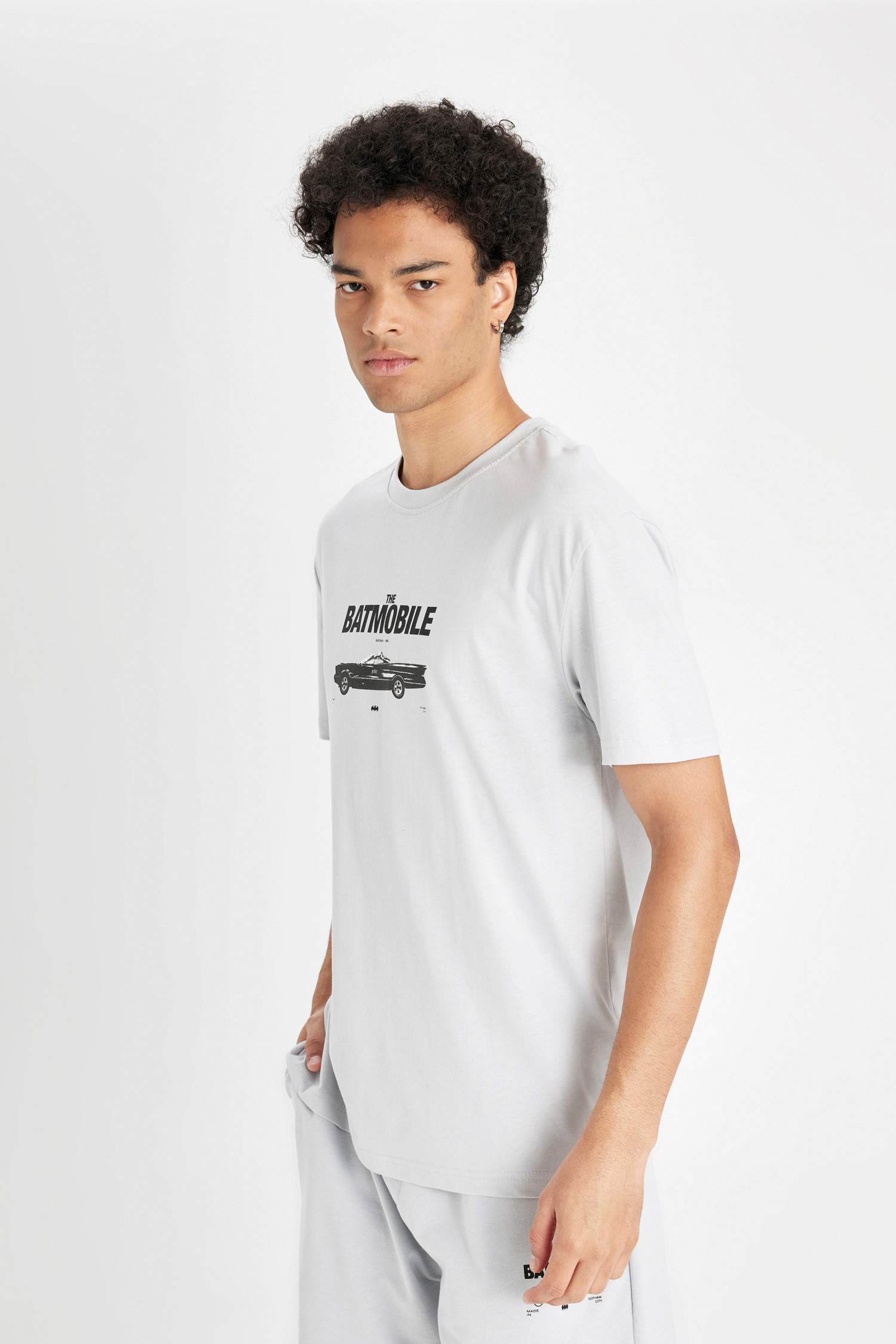 Batman 85 Regular Fit Crew Neck Short Sleeve T-Shirt