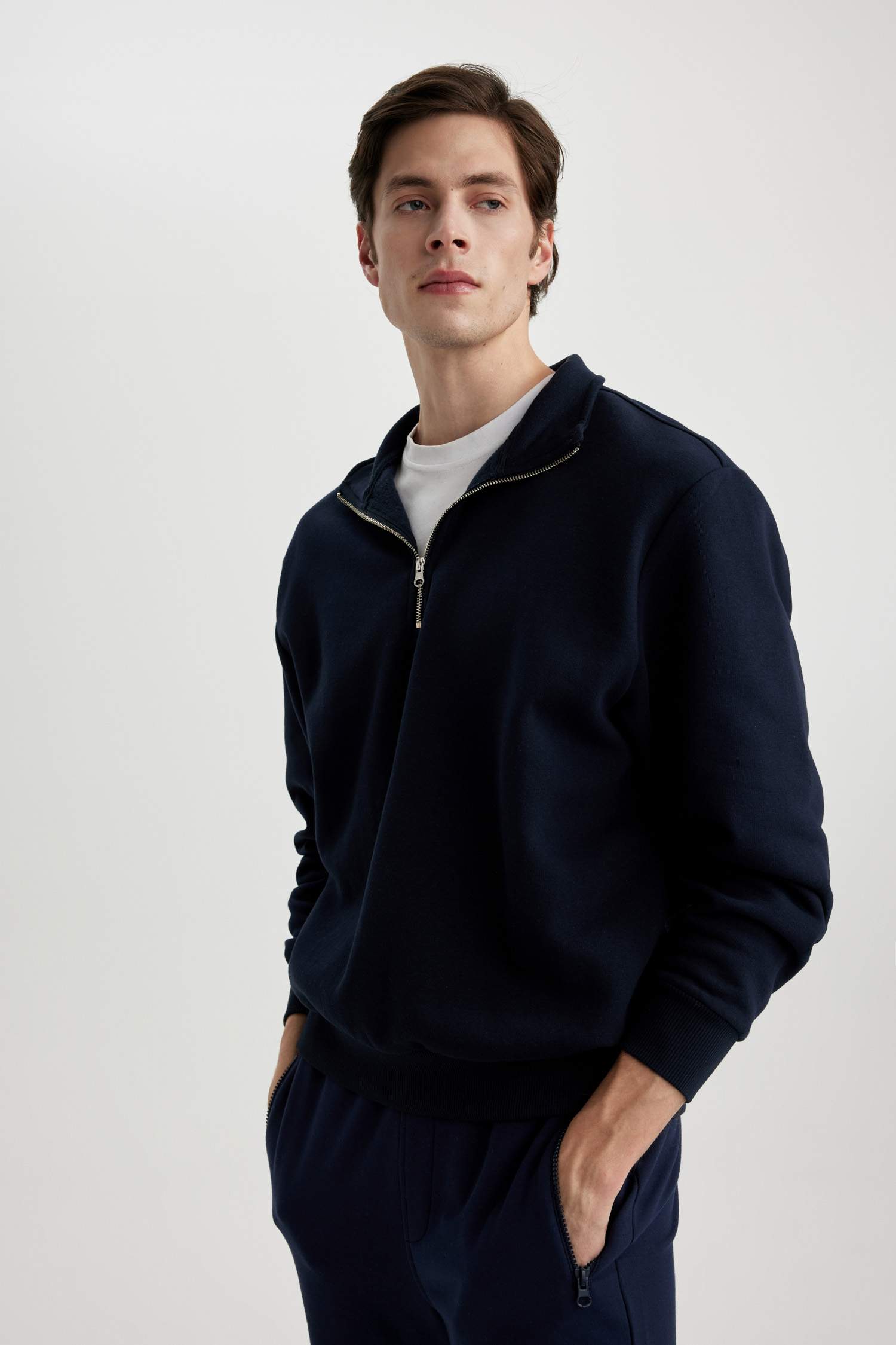 Oversize Fit Fermuarlı Dik Yaka Basic Sweatshirt