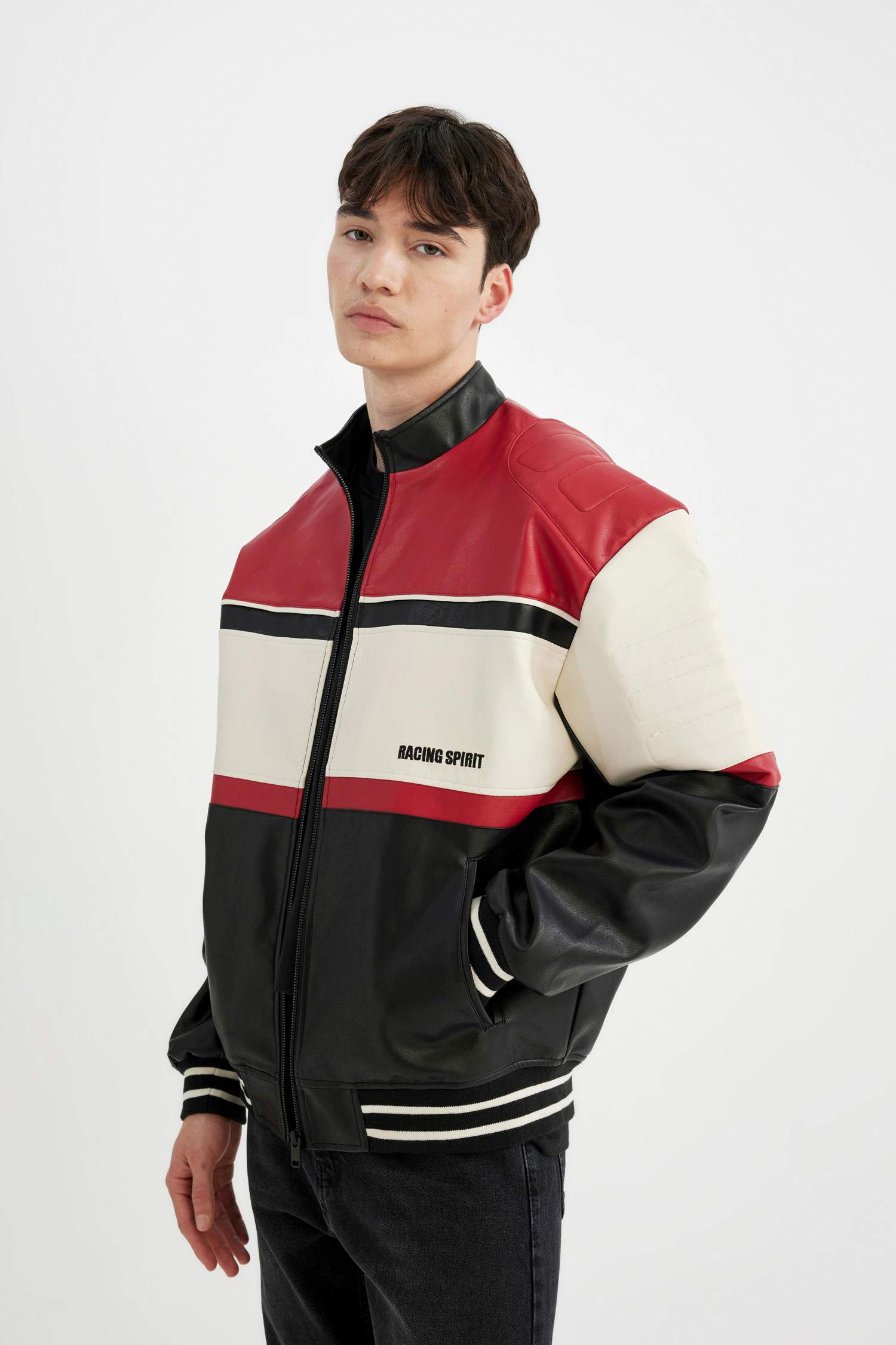 Куртка водоотталкивающая оверсайз с воротником