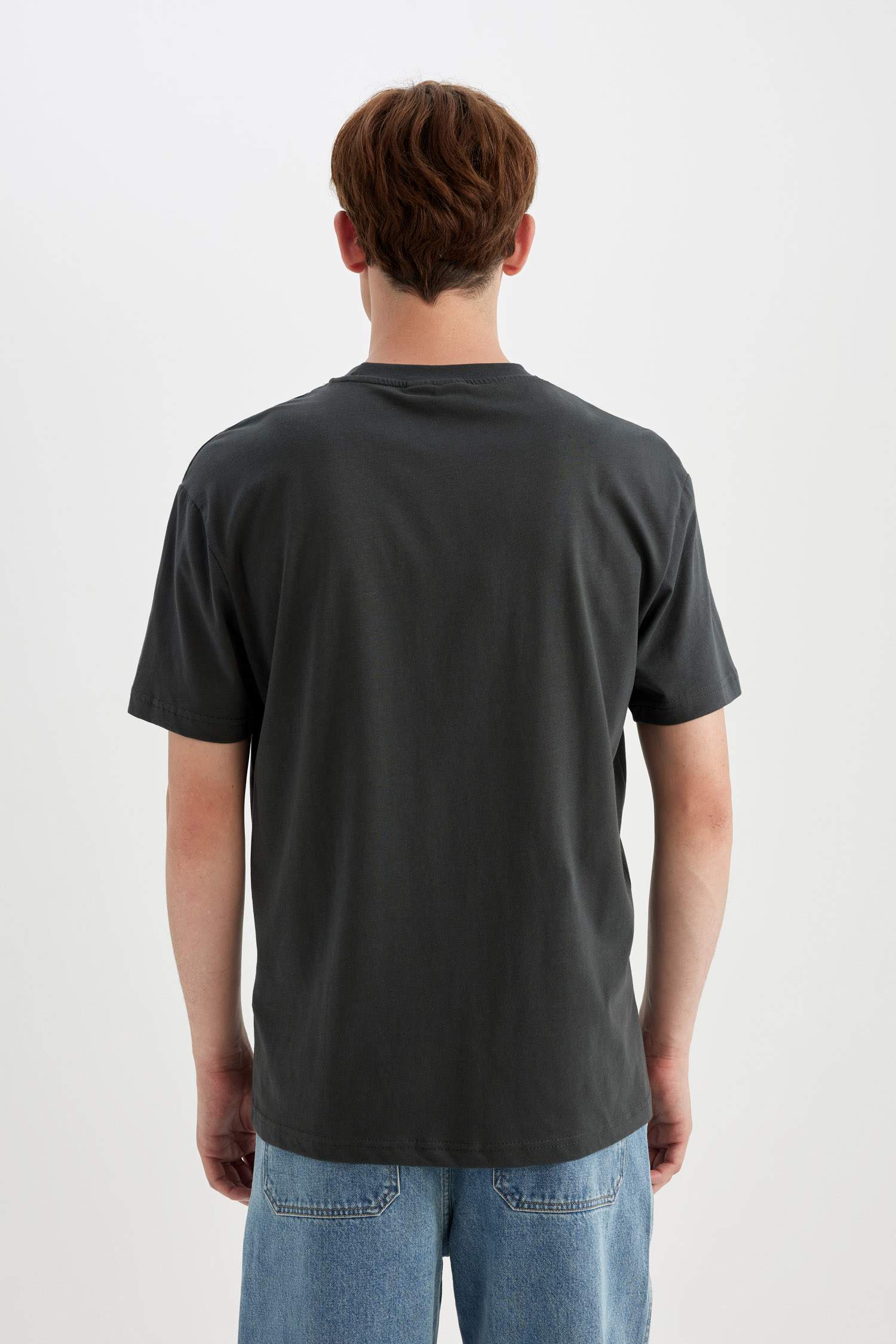 T-Shirt coupe régulière à Manches Courtes avec Logo Marvel