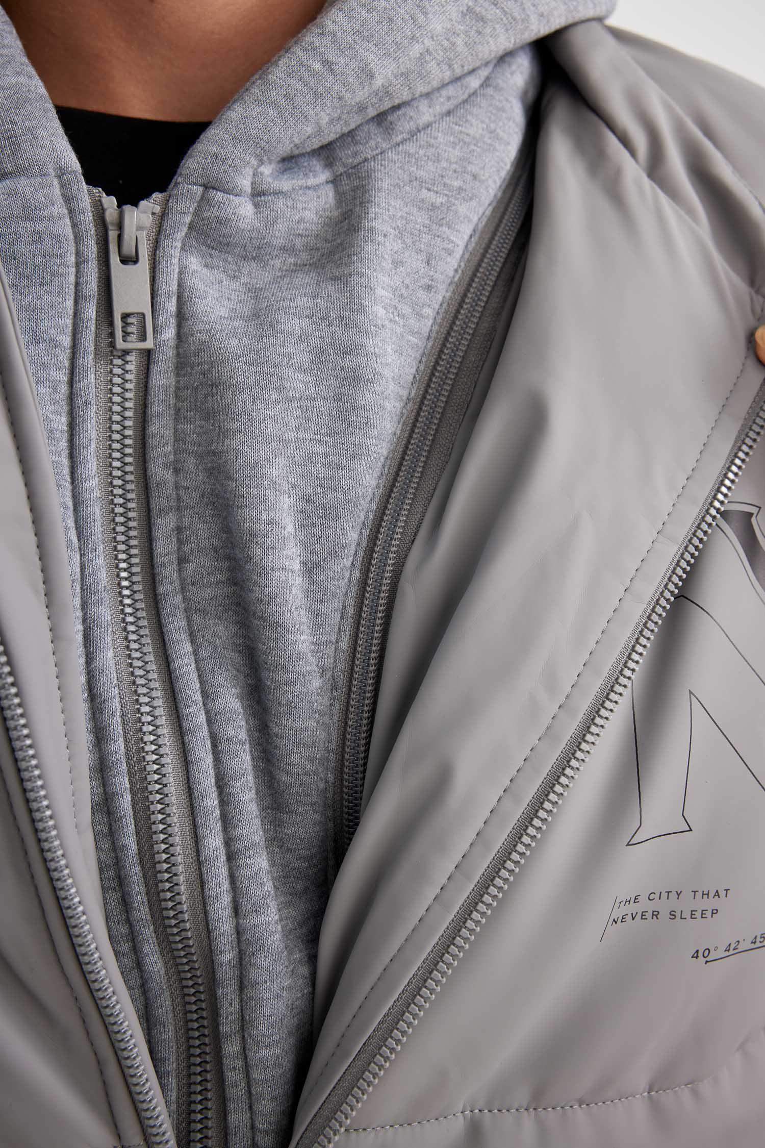 Şişme Mont Kapüşonlu Fermuarlı Cepli