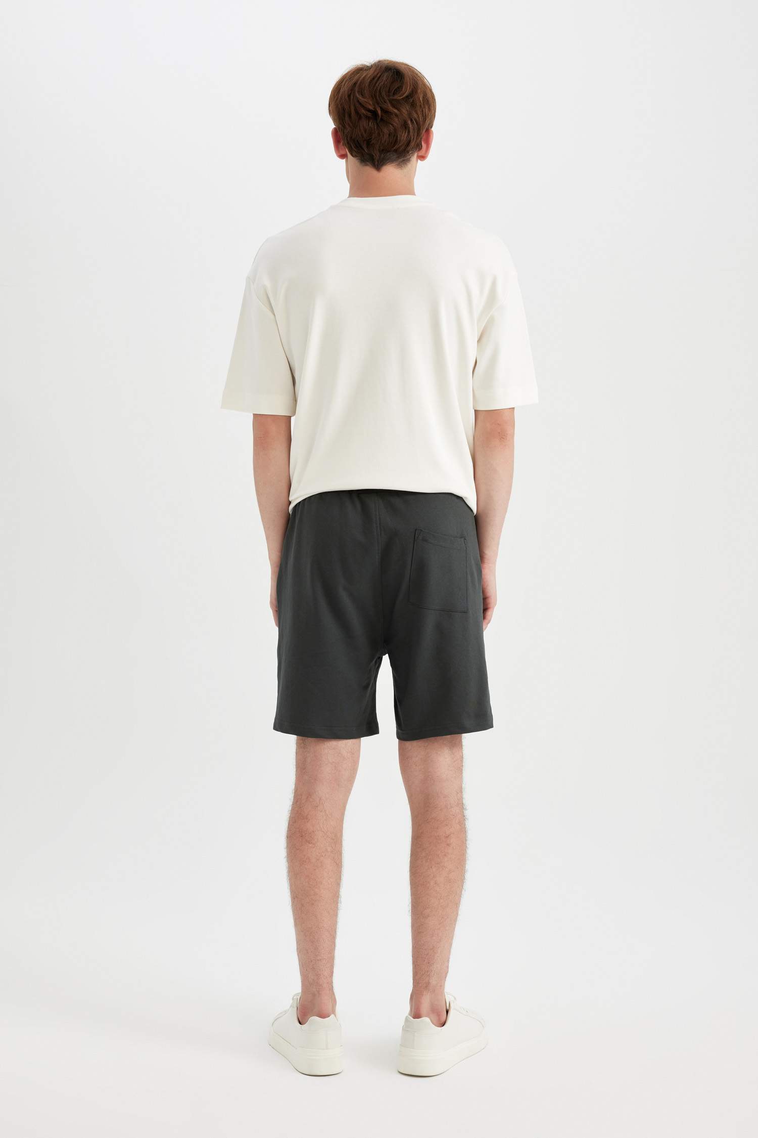 Marvel Logo Only Regular Fit Straight Fit Shorts