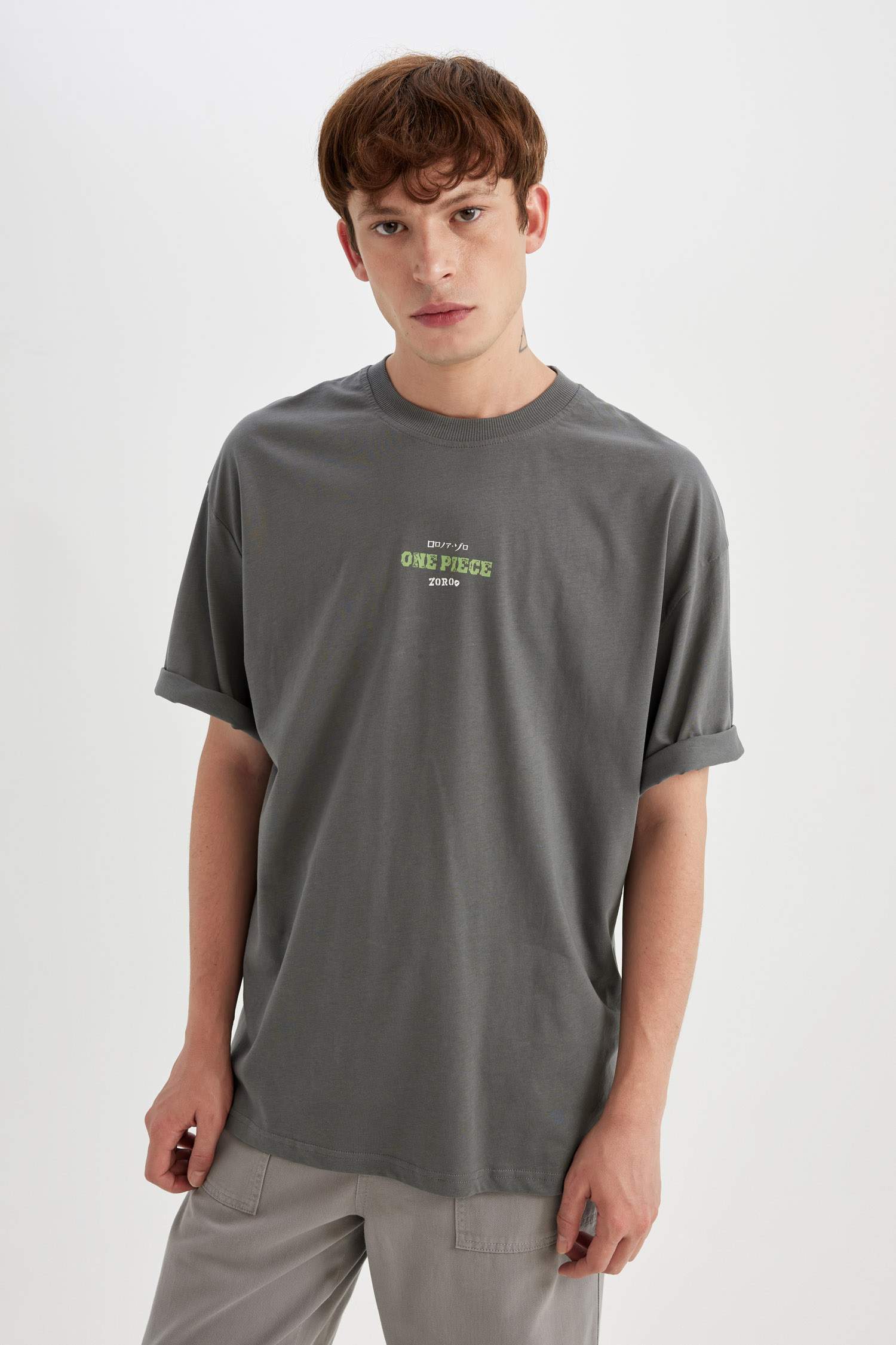 تيشيرت قطن نص كم مطبوع قصة فضفاضة من ون بيس