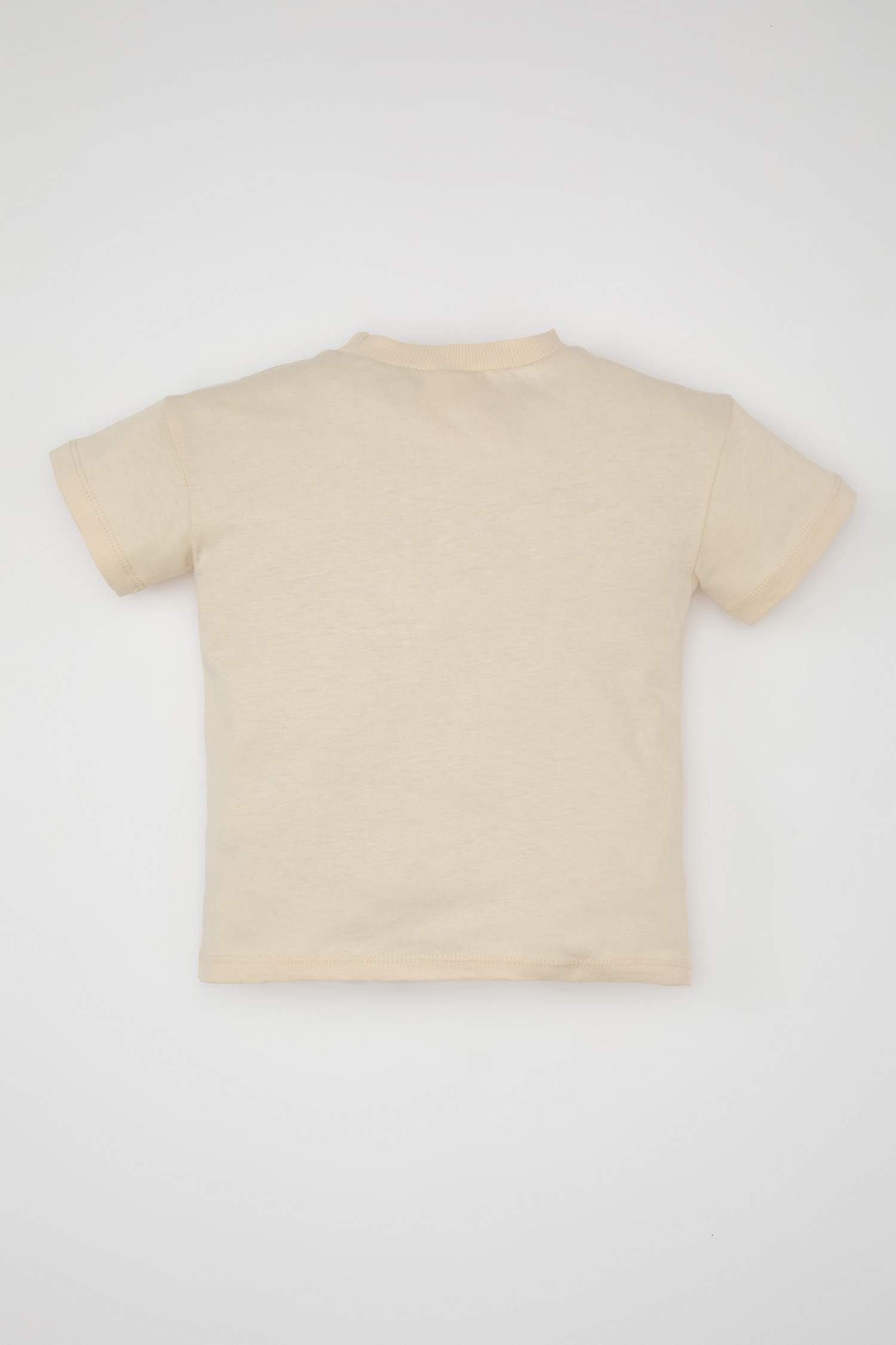 تيشيرت ولادي بطبعة حيوانات بقصة عادية