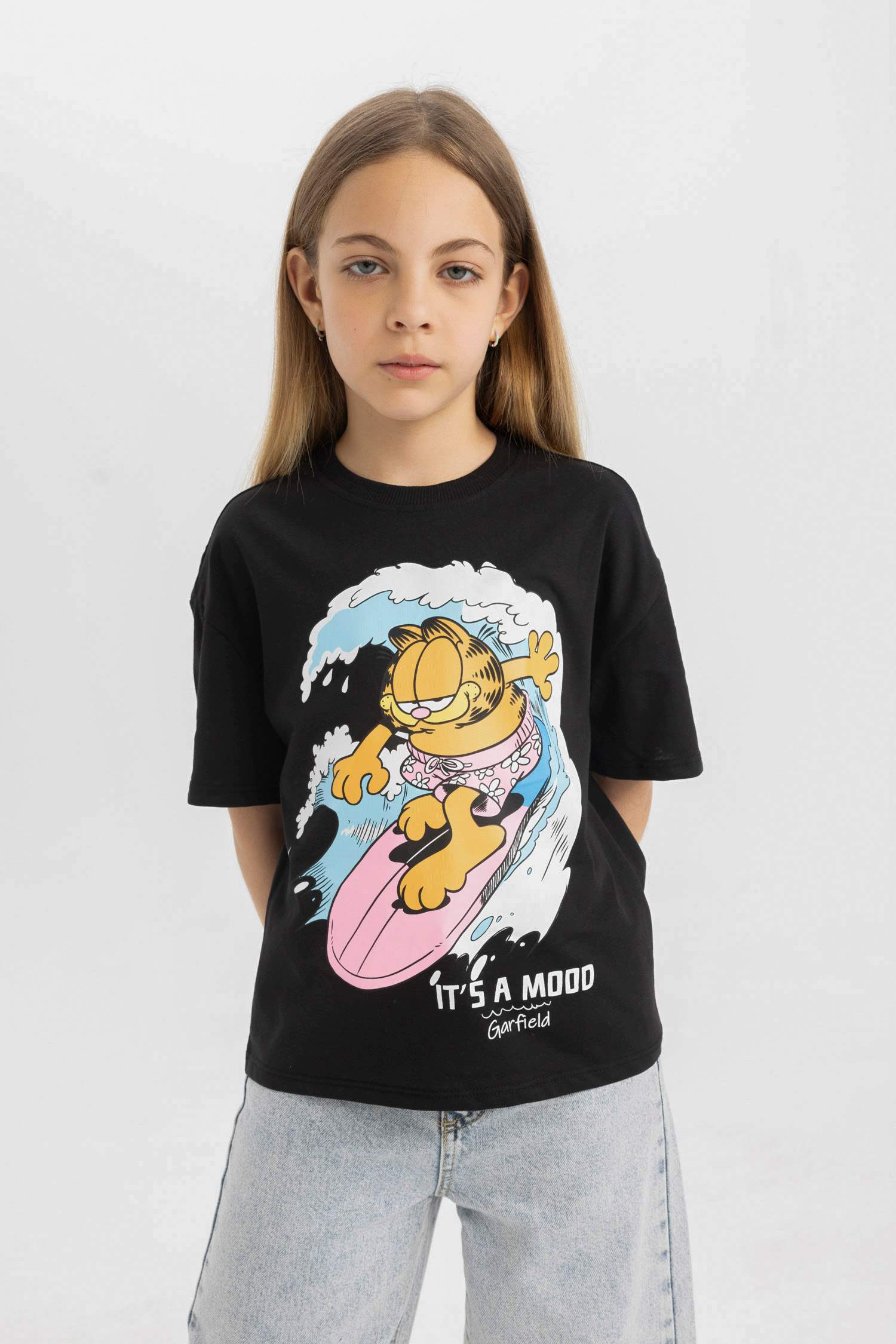 Kız Çocuk Garfield Relax Fit Bisiklet Yaka Kısa Kollu Tişört