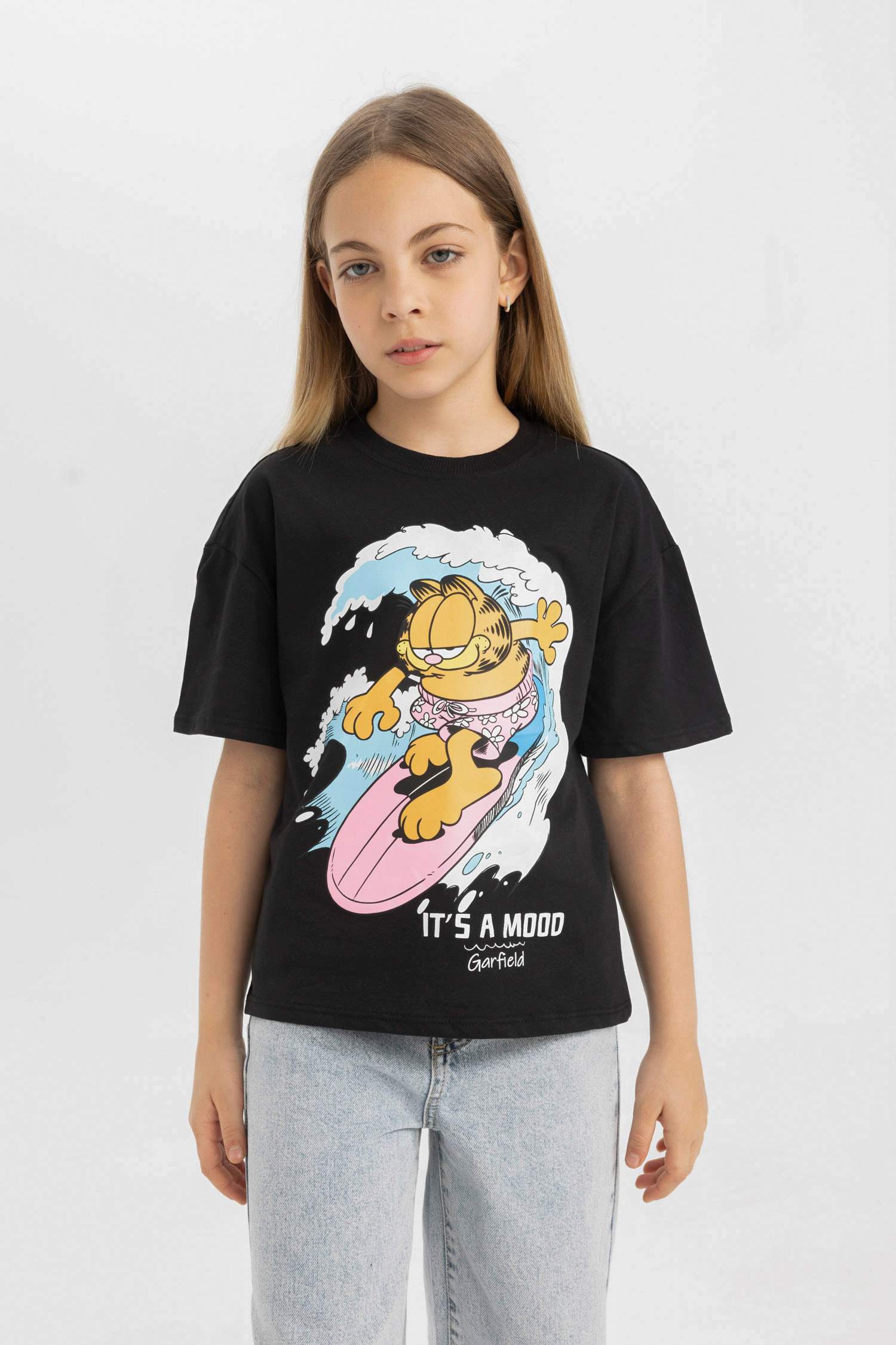 Kız Çocuk Garfield Relax Fit Bisiklet Yaka Kısa Kollu Tişört