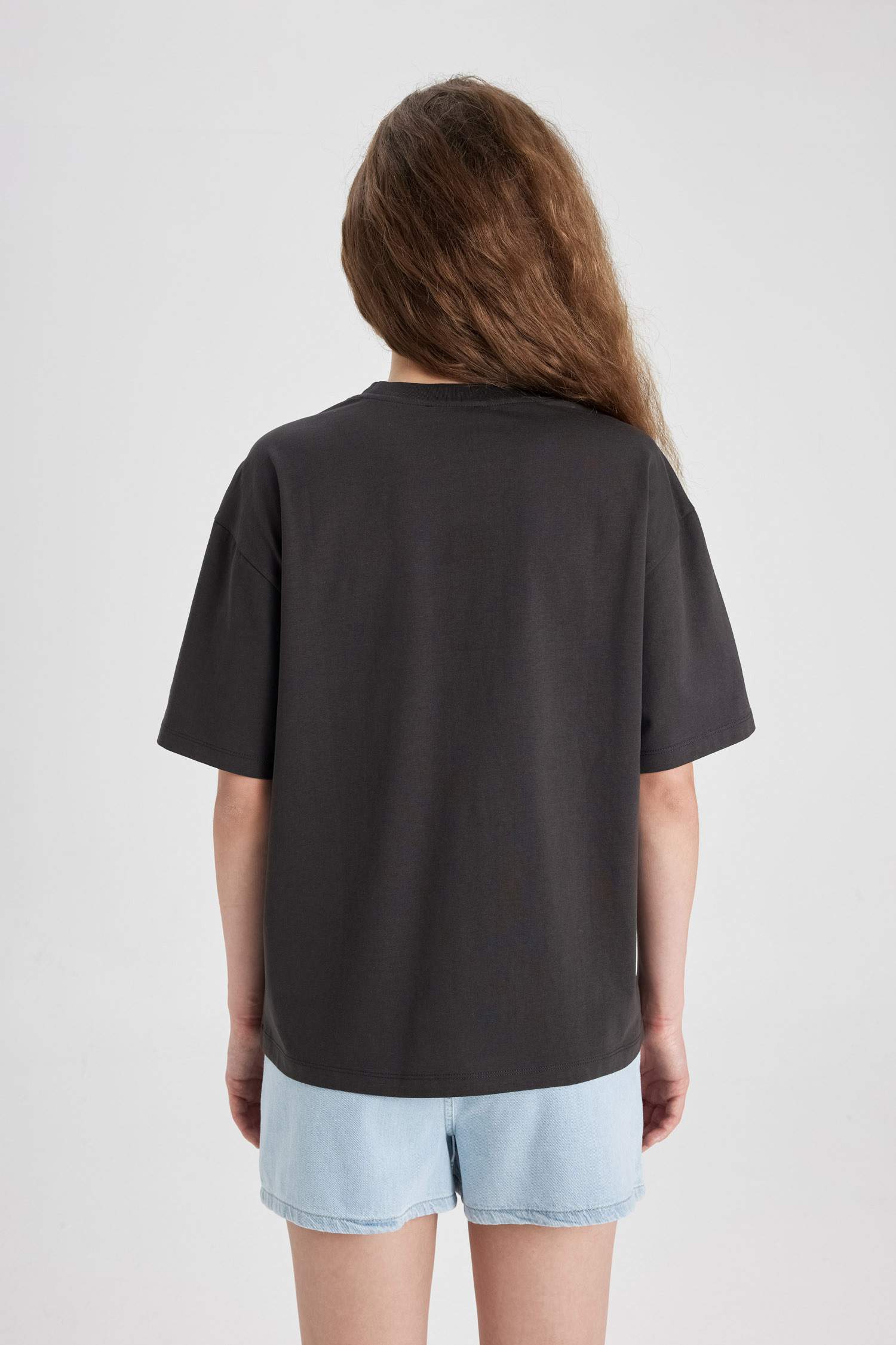 Loose Fit Crew Neck Short Sleeve T-Shirt
