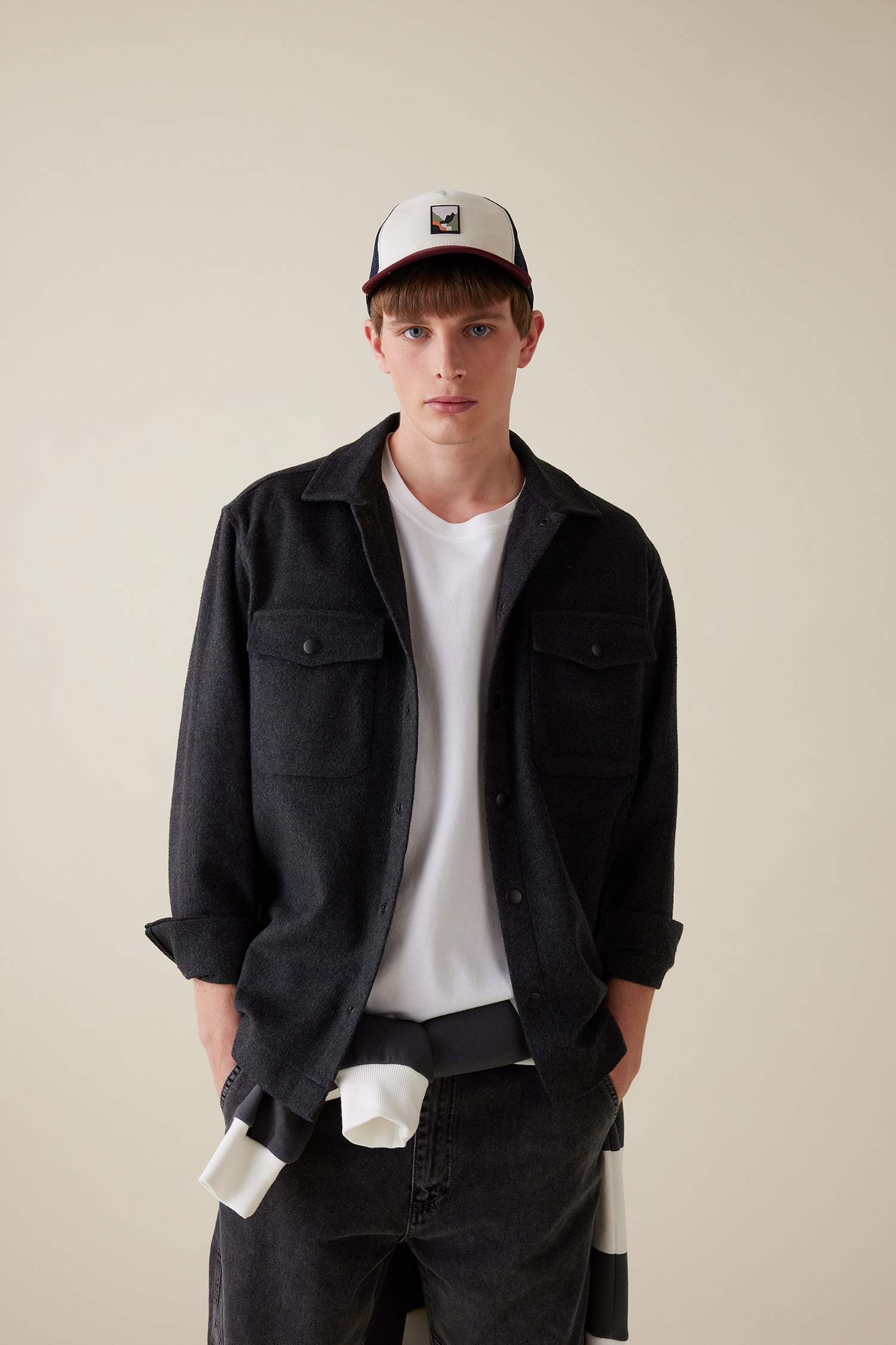 قميص ردن طويل قصة مريحة