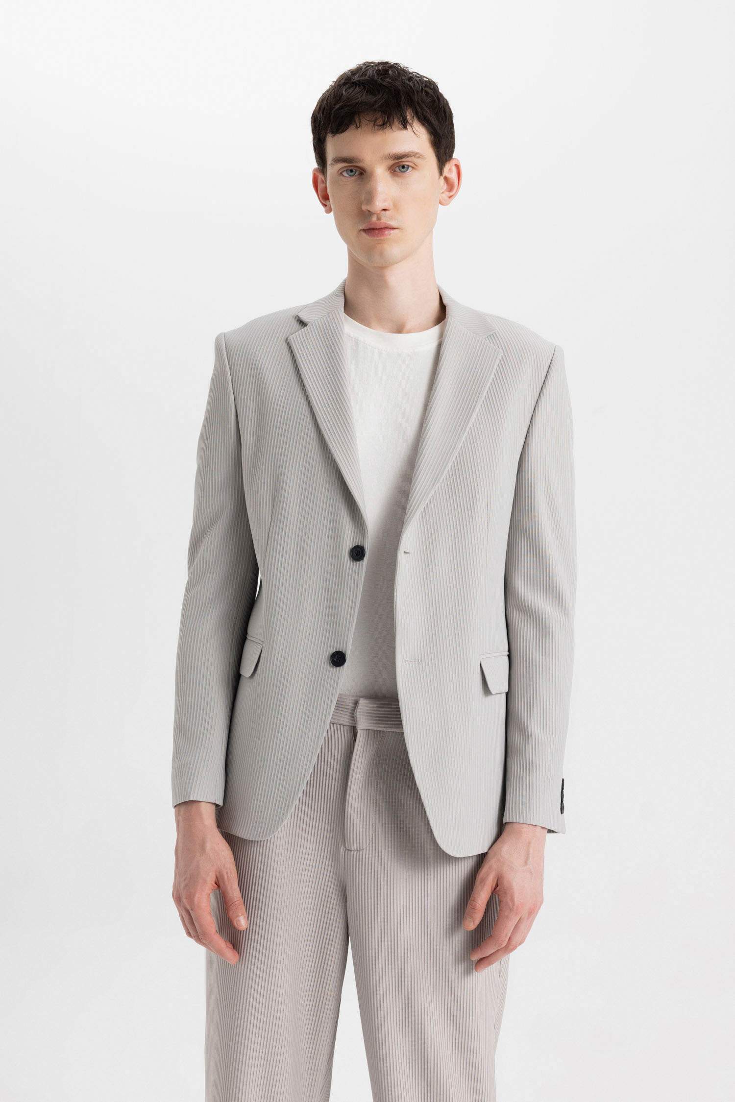 Modern Fit Düğmelı Astarlı Blazer Ceket