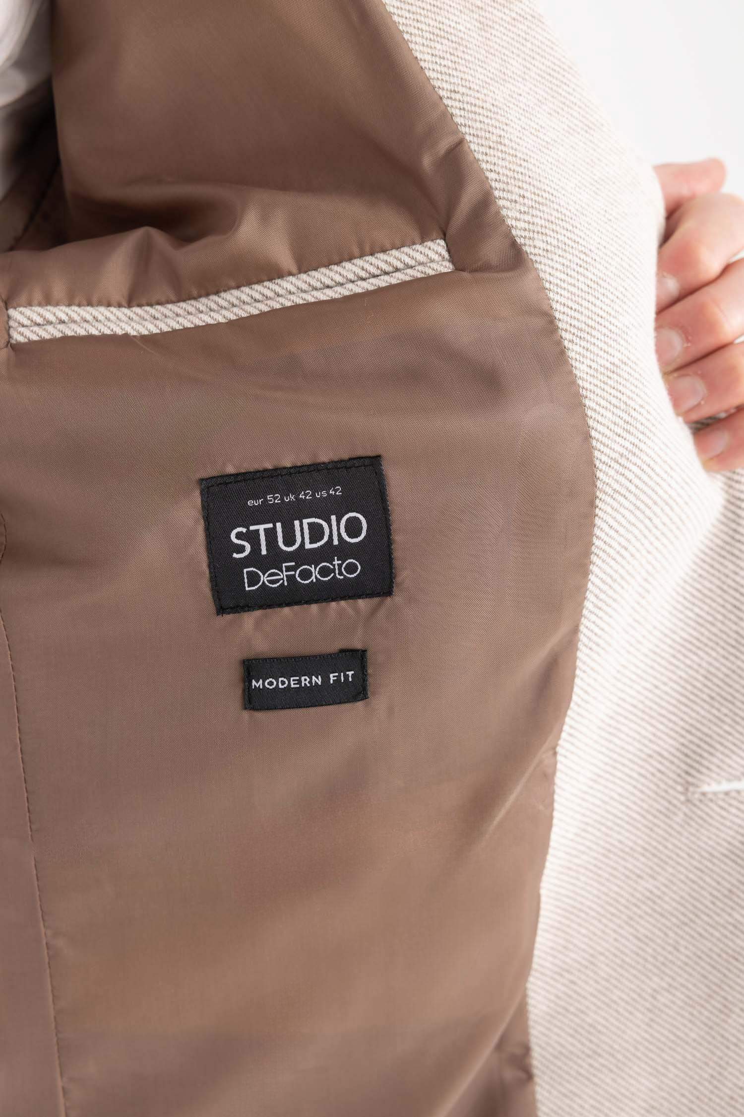 جاكيت بليزر مودرن فيت مبطن