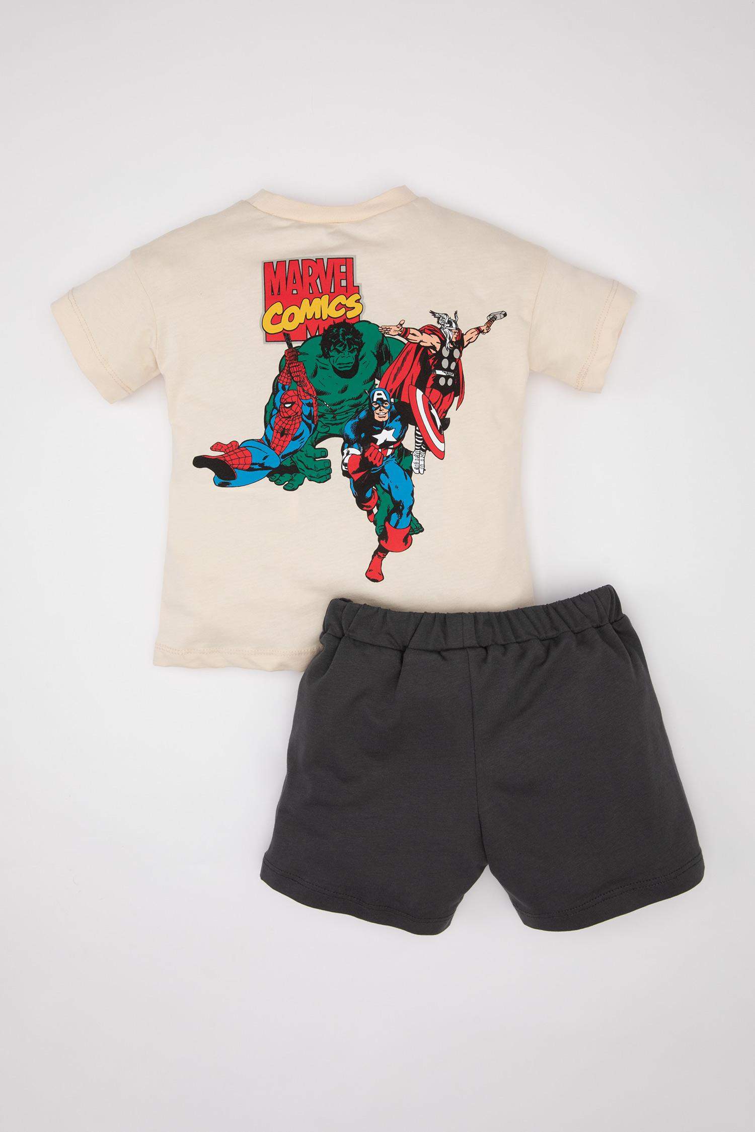 Erkek Bebek 2'li Takım Marvel Comics Bisiklet Yaka Kısa Kollu Tişört Şort