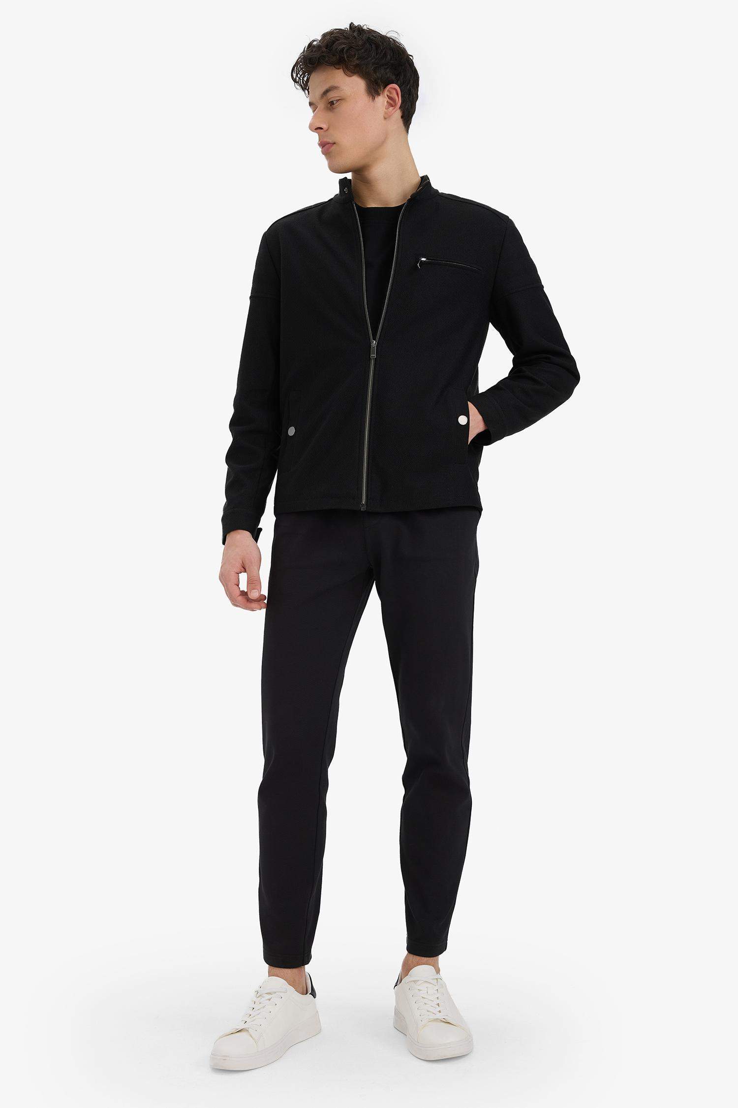 بنطلون جوجر بيزك سادة برجل ضيق