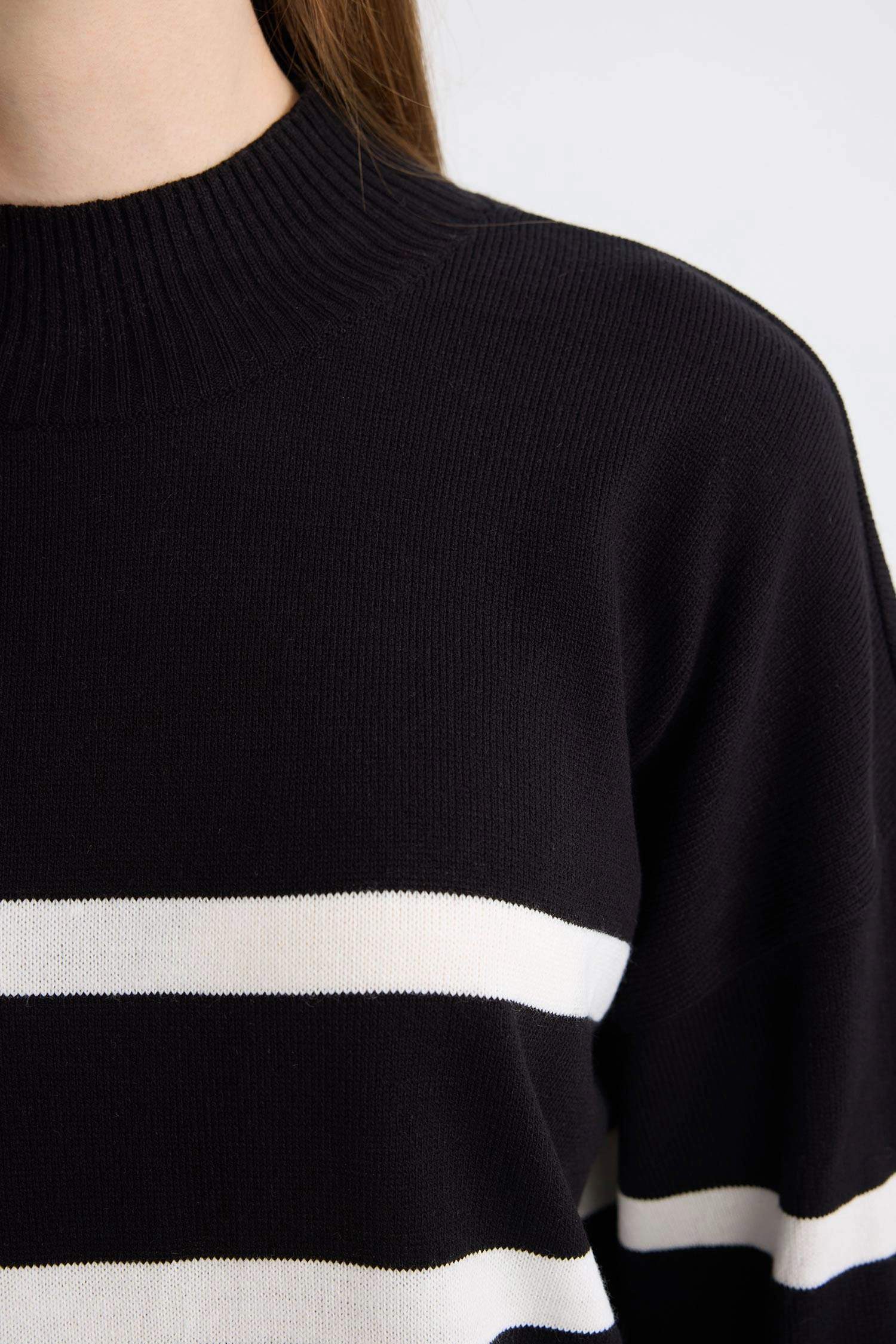 سويت شيرت طويل قصة عادية