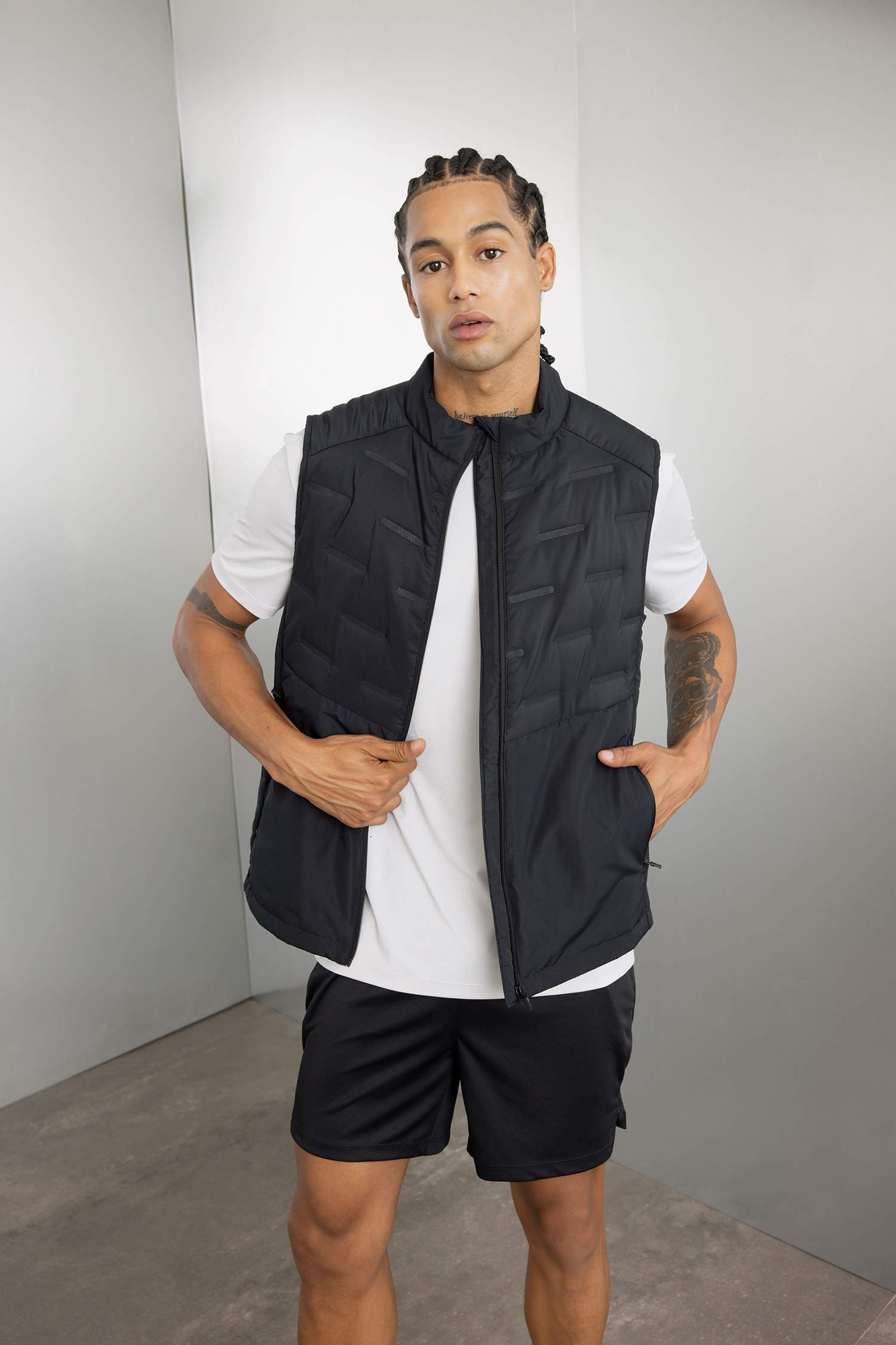 Su İtici Kapitone Regular Fit Dik Yaka Fermuarlı Cepli Şişme Yelek