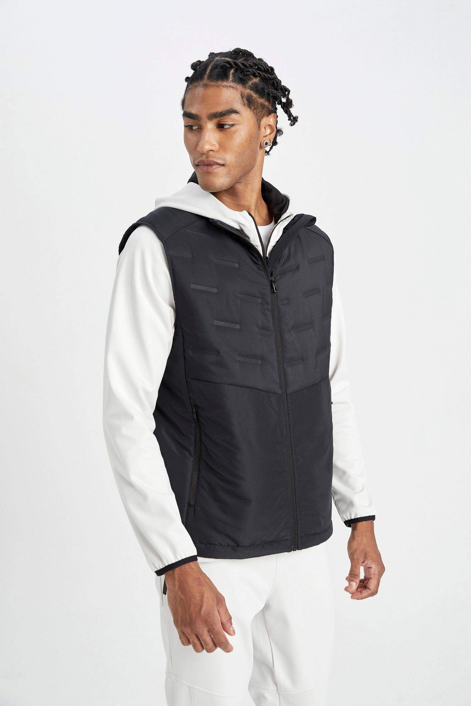 Su İtici Kapitone Regular Fit Dik Yaka Fermuarlı Cepli Şişme Yelek