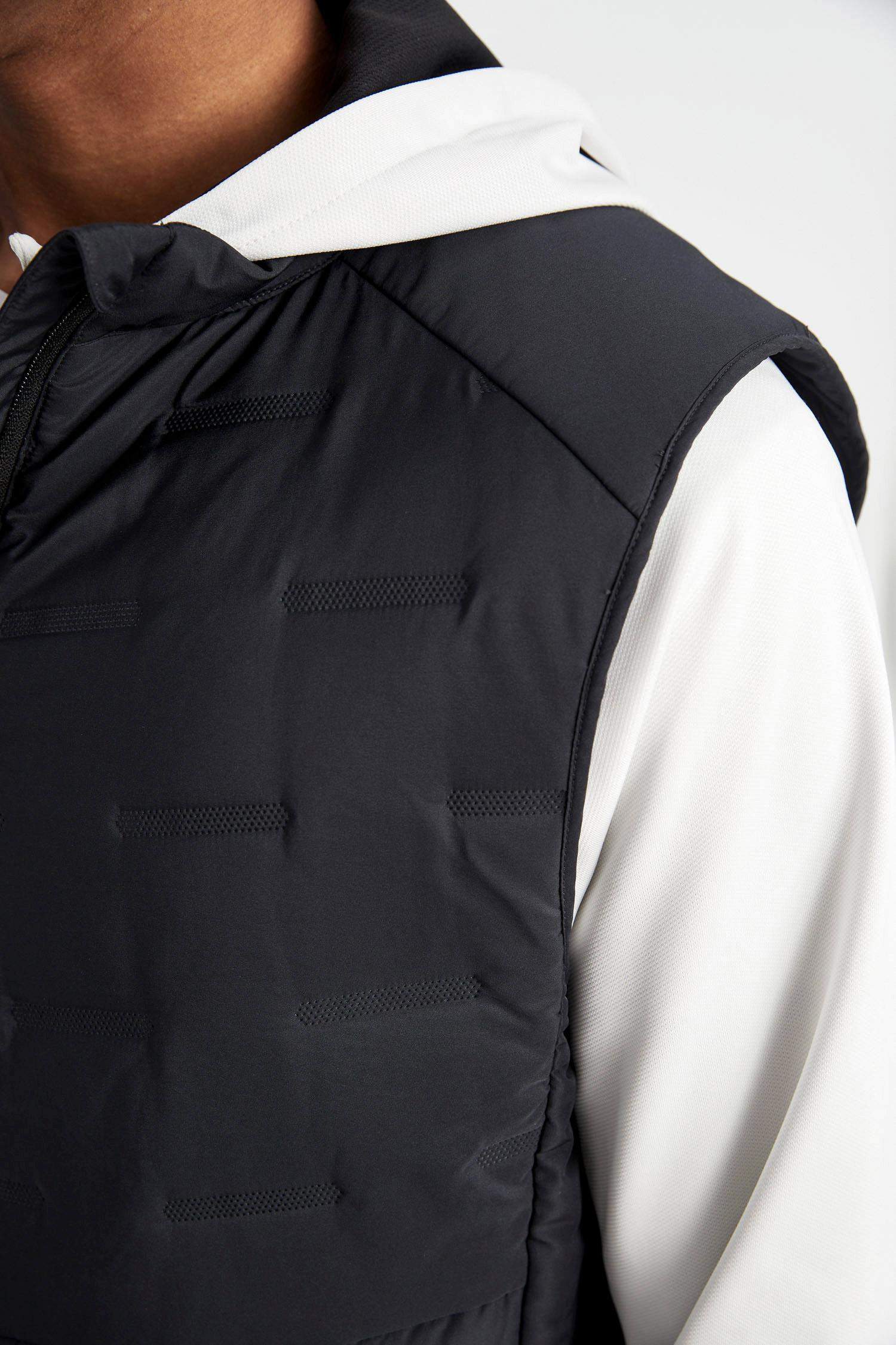 Su İtici Kapitone Regular Fit Dik Yaka Fermuarlı Cepli Şişme Yelek