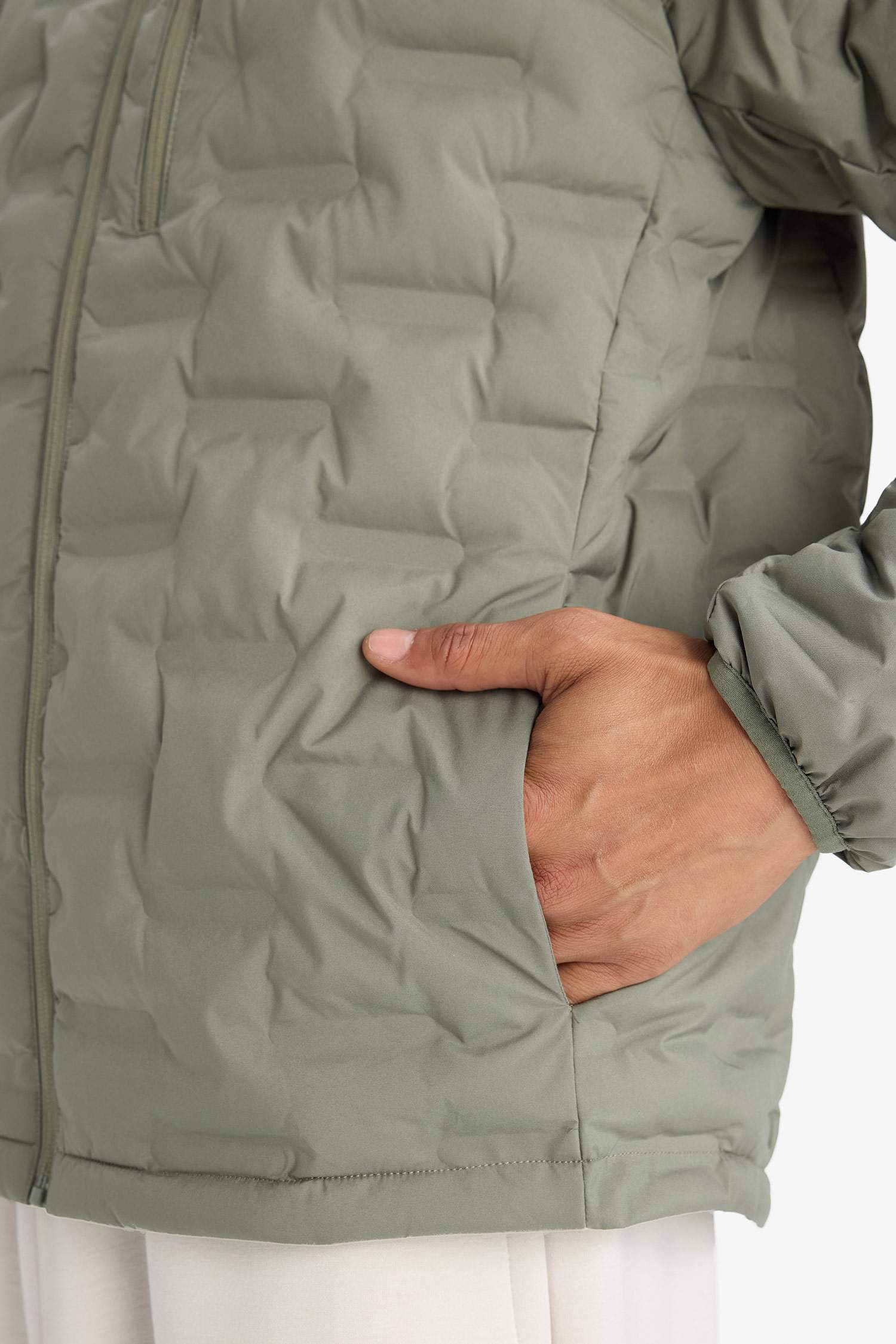 DeFactoFit Regular Fit Zippered Waterproof Puffer Jacket