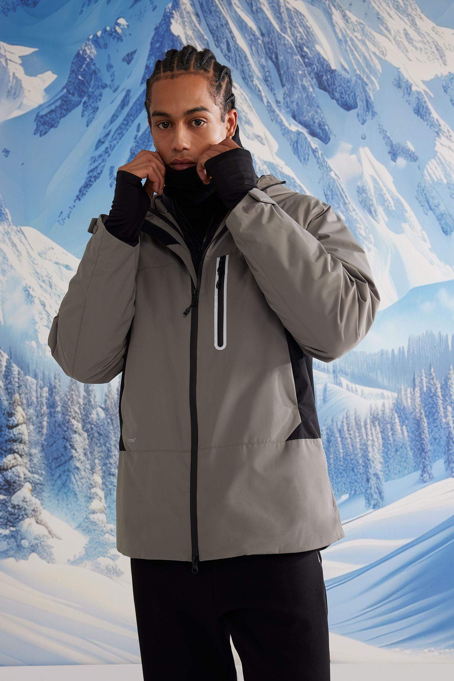 جاكيت قصة عادية بغطاء للرأس مقاوم للماء بسحاب من DeFactoFit