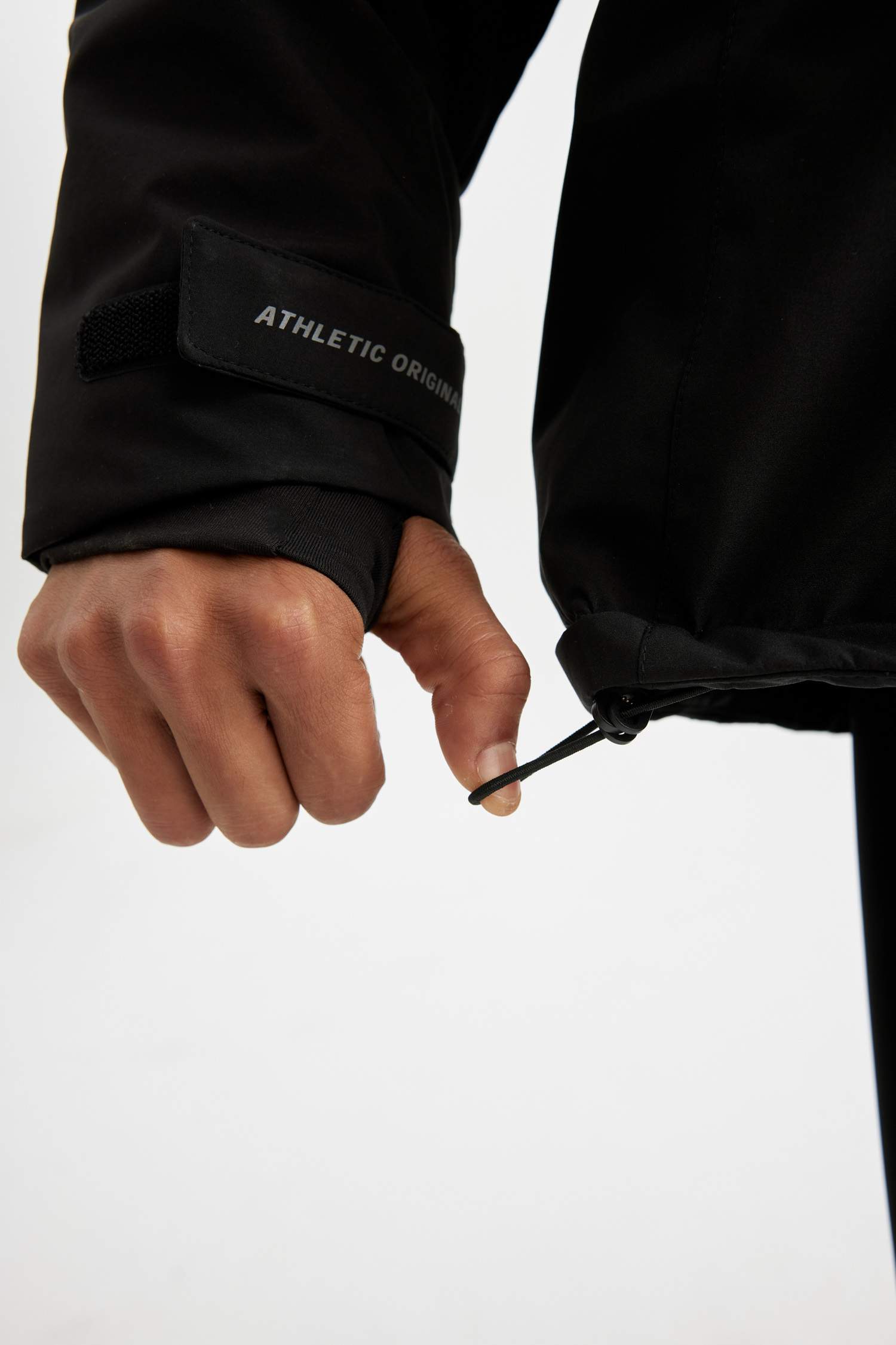 Termometreli Mont Parka Su Geçirmez Rüzgar Geçirmez Slim Fit Dar Kesim Kapüşonlu Fermuarlı