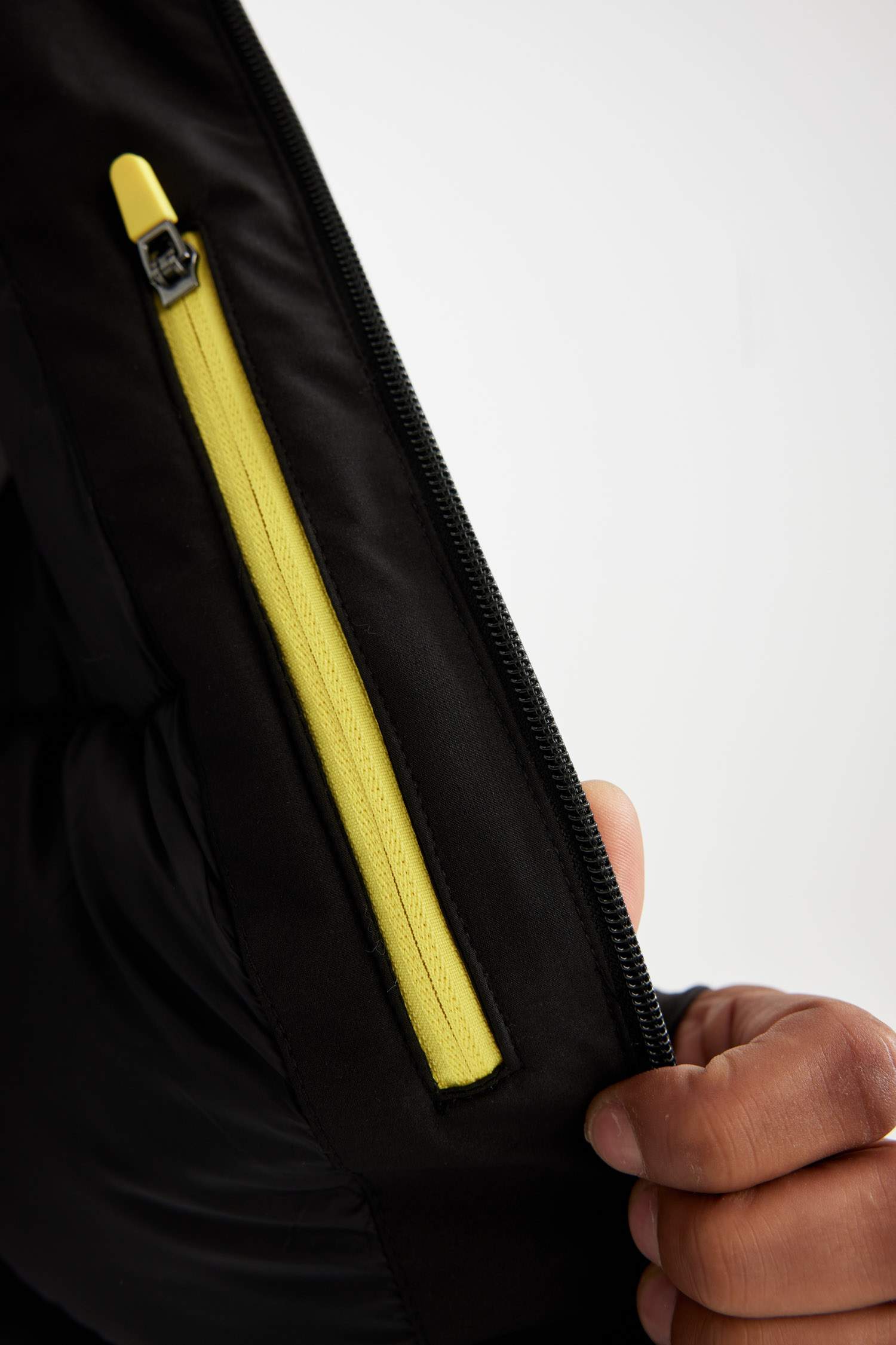 Termometreli Mont Parka Su Geçirmez Rüzgar Geçirmez Slim Fit Dar Kesim Kapüşonlu Fermuarlı