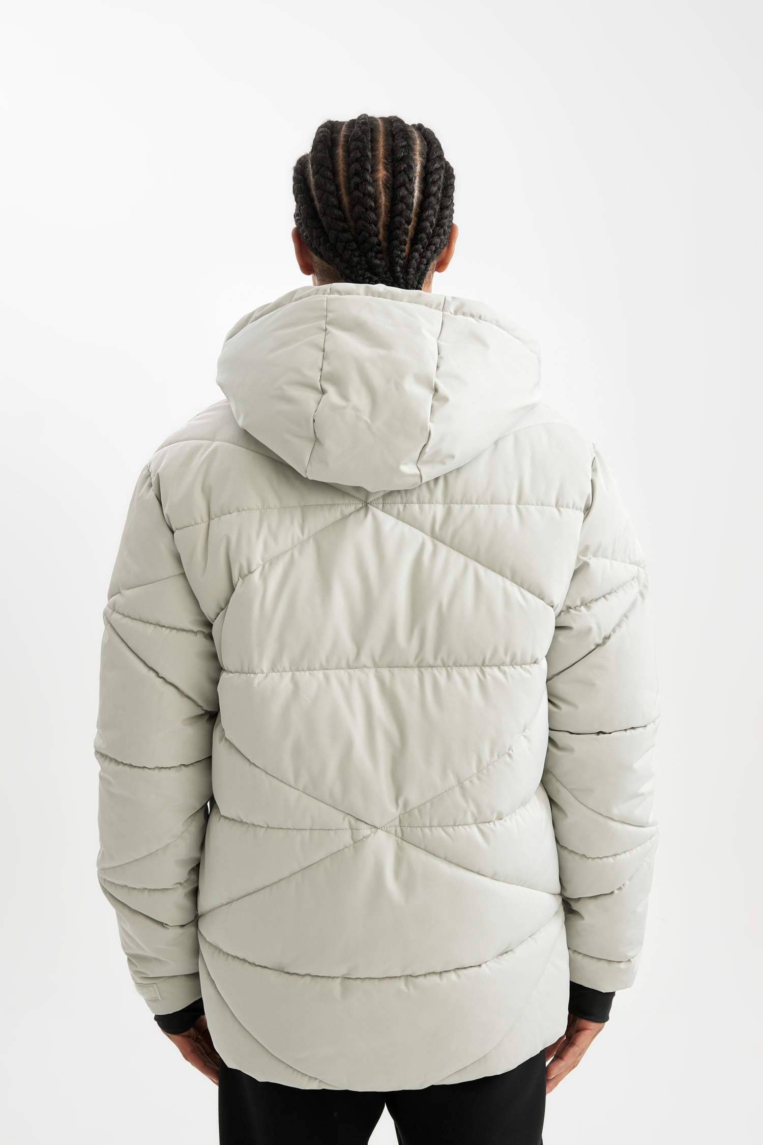 Su İtici Kapüşonlu Rüzgar Geçirmez Fermuarlı Cepli Mont