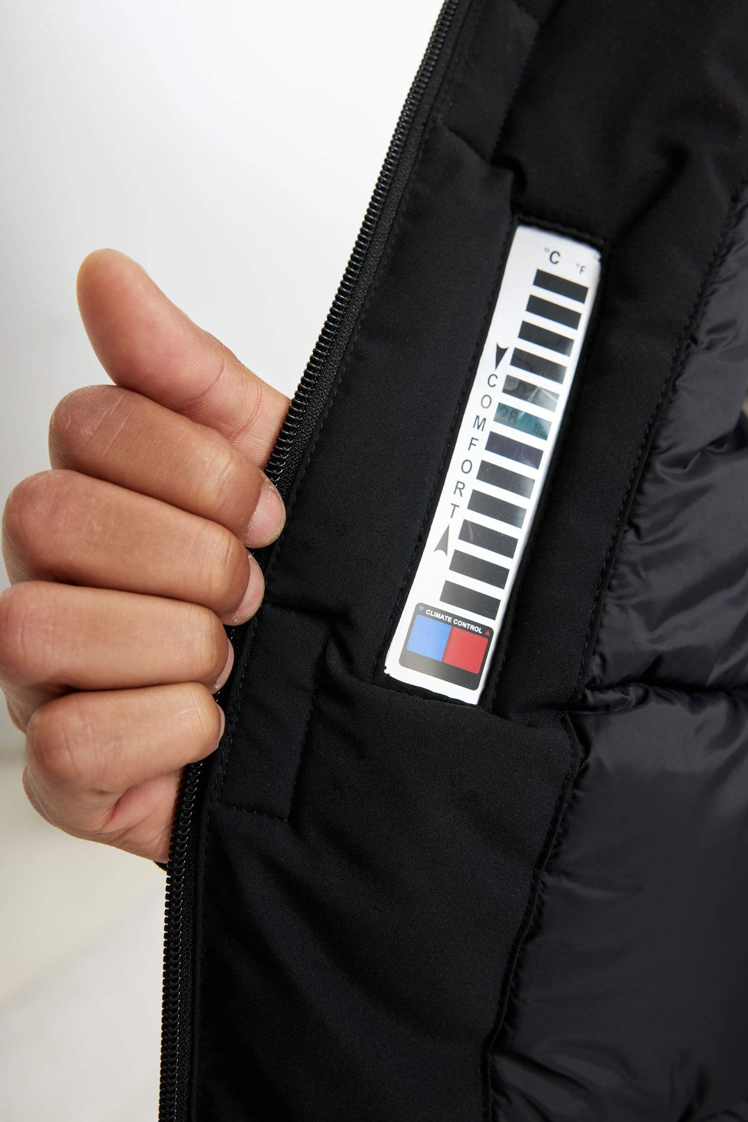 Termometreli Mont Parka Su Geçirmez Rüzgar Geçirmez Slim Fit Dar Kesim Kapüşonlu Fermuarlı