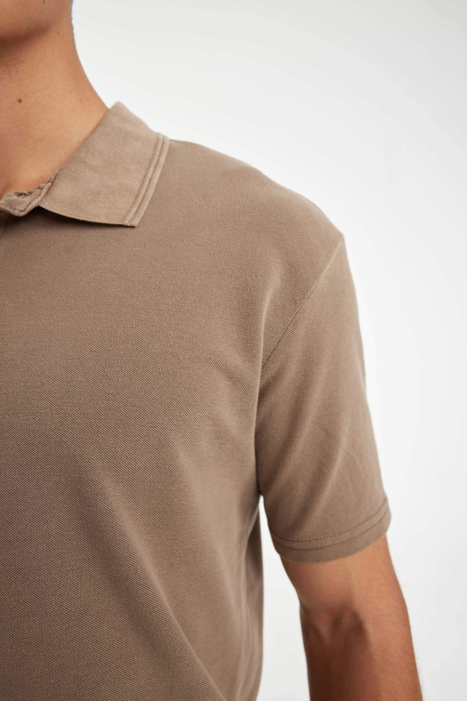 تيشيرت قطن بولو بيكيه نص كم قصة عادية