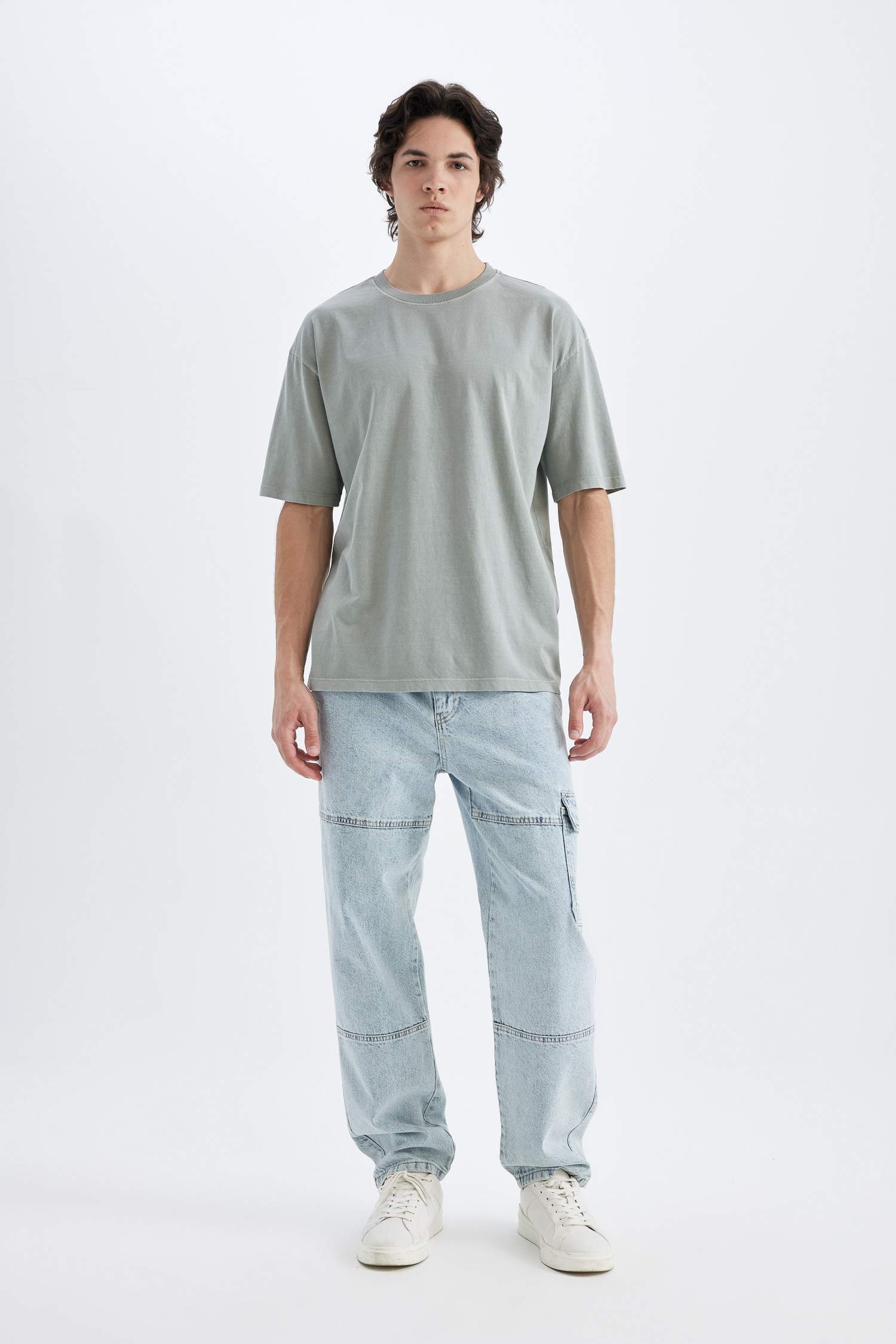 Oversize Fit Crew Neck Short Sleeve T-Shirt