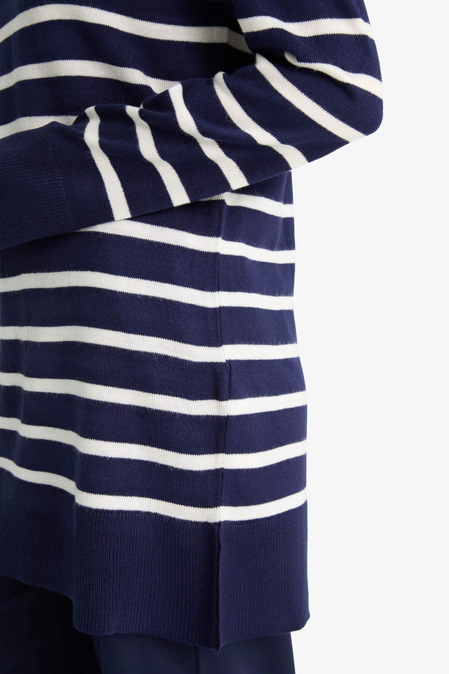 تونيك قصة عادية بياقة مستديرة