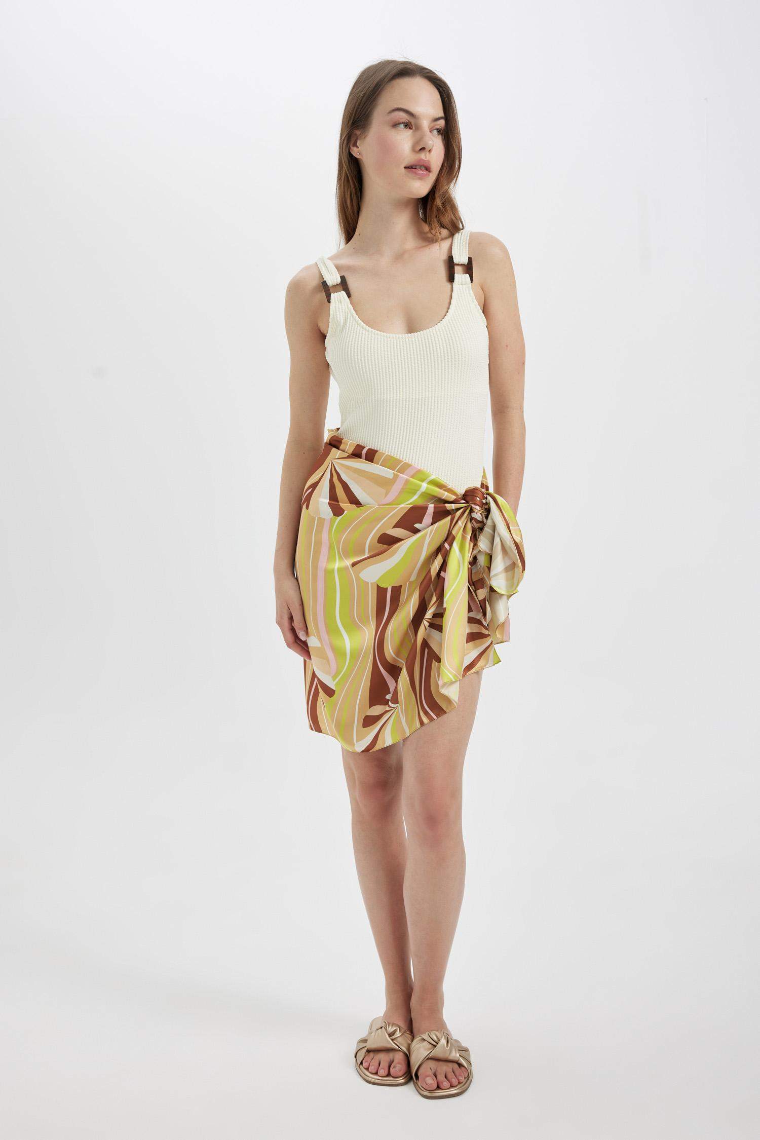 تنورة بحر نسائي طويل ملون