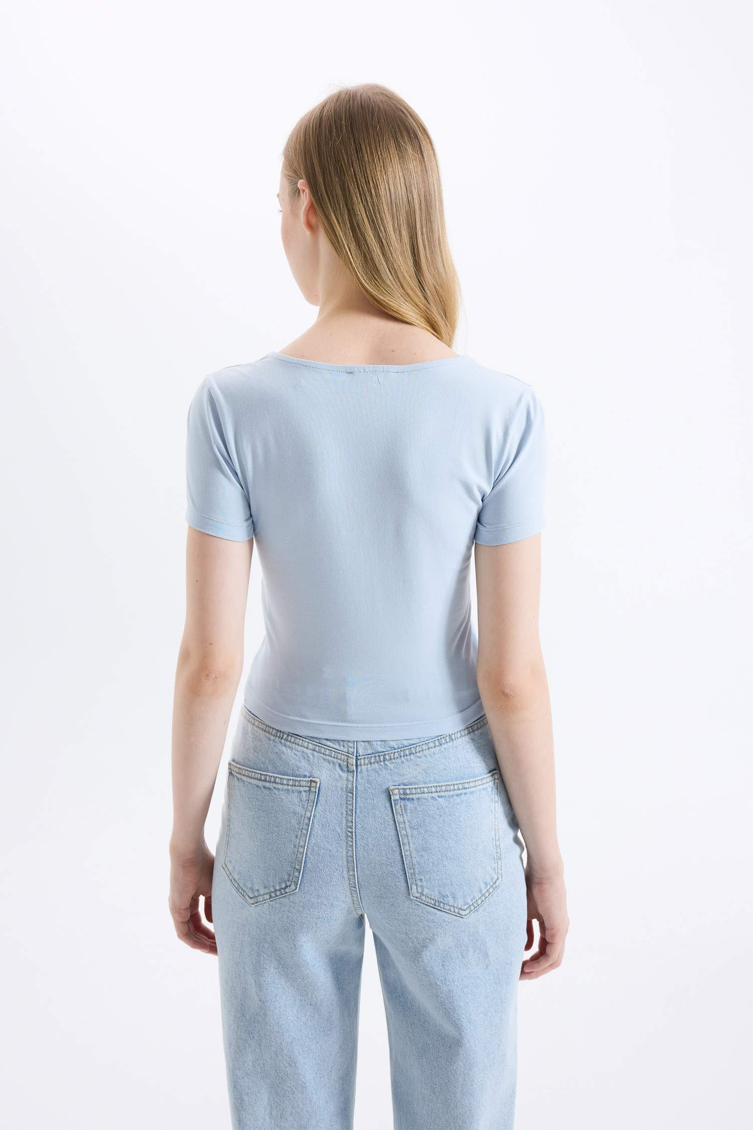 Fitted U Yaka Basic Düz Kısa Kollu Tişört