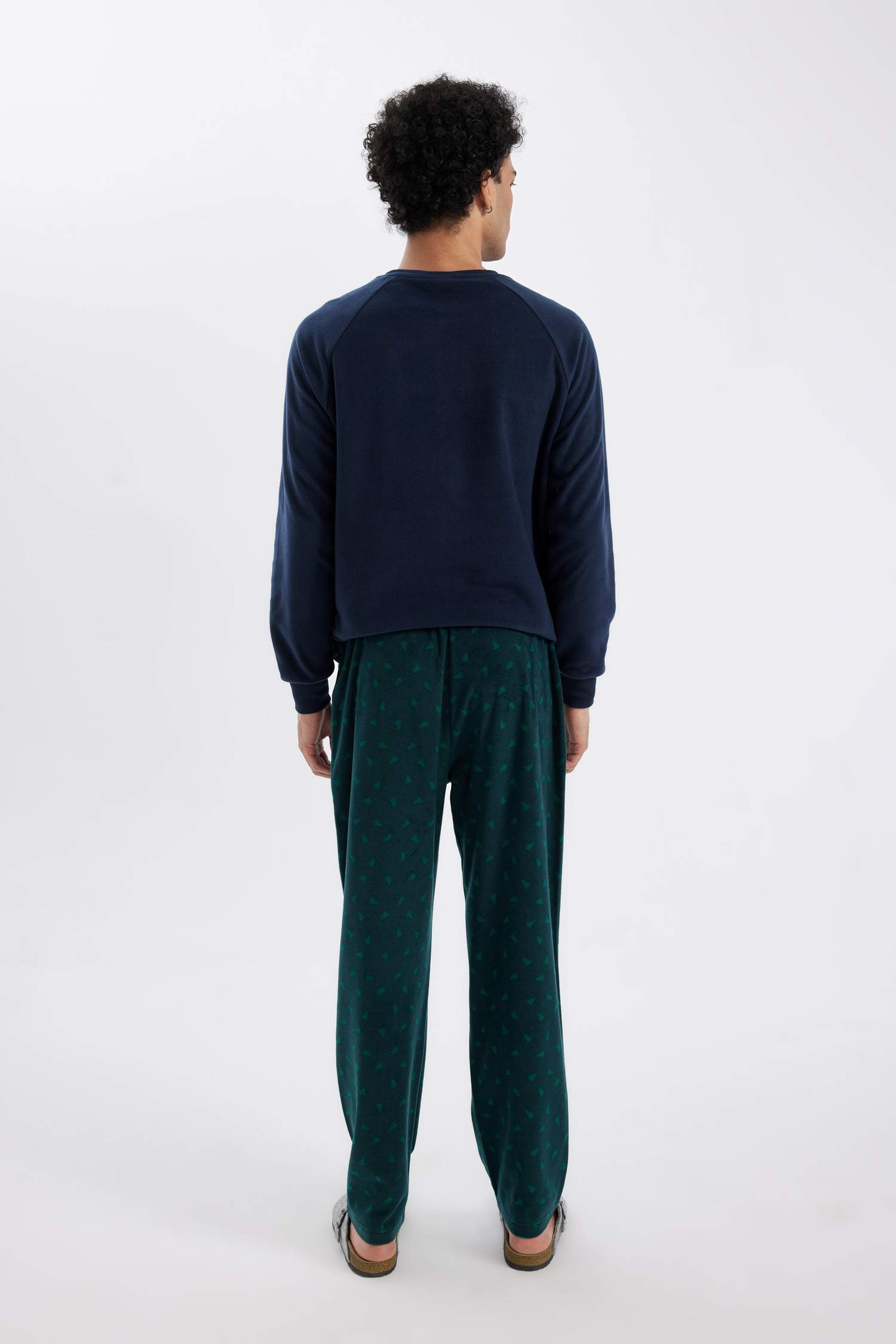 Yılbaşı Temalı Desenli Cepli Polar Pijama Altı