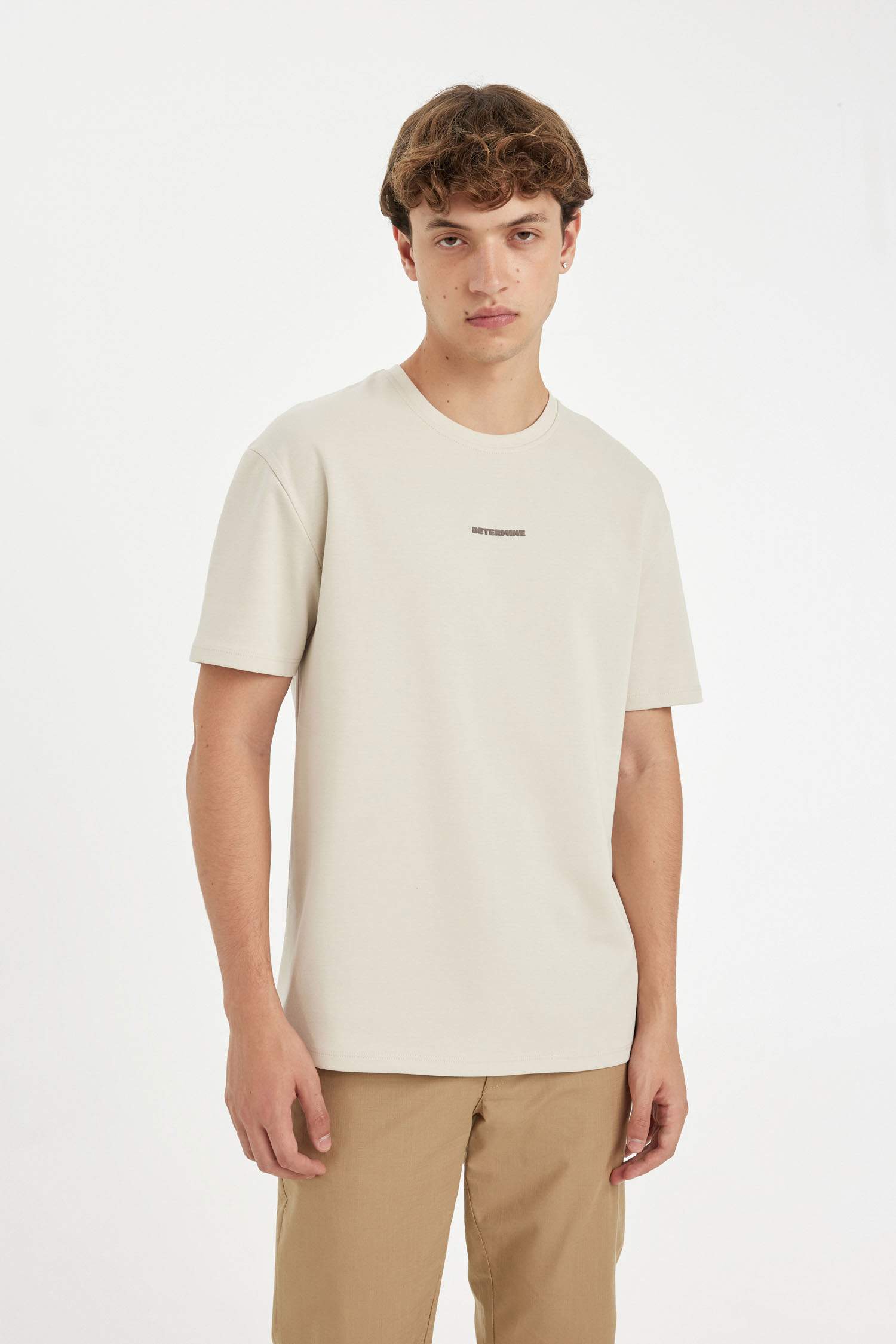 تيشيرت نص ردن مطبوع قصة عادية بياخة مستديرة