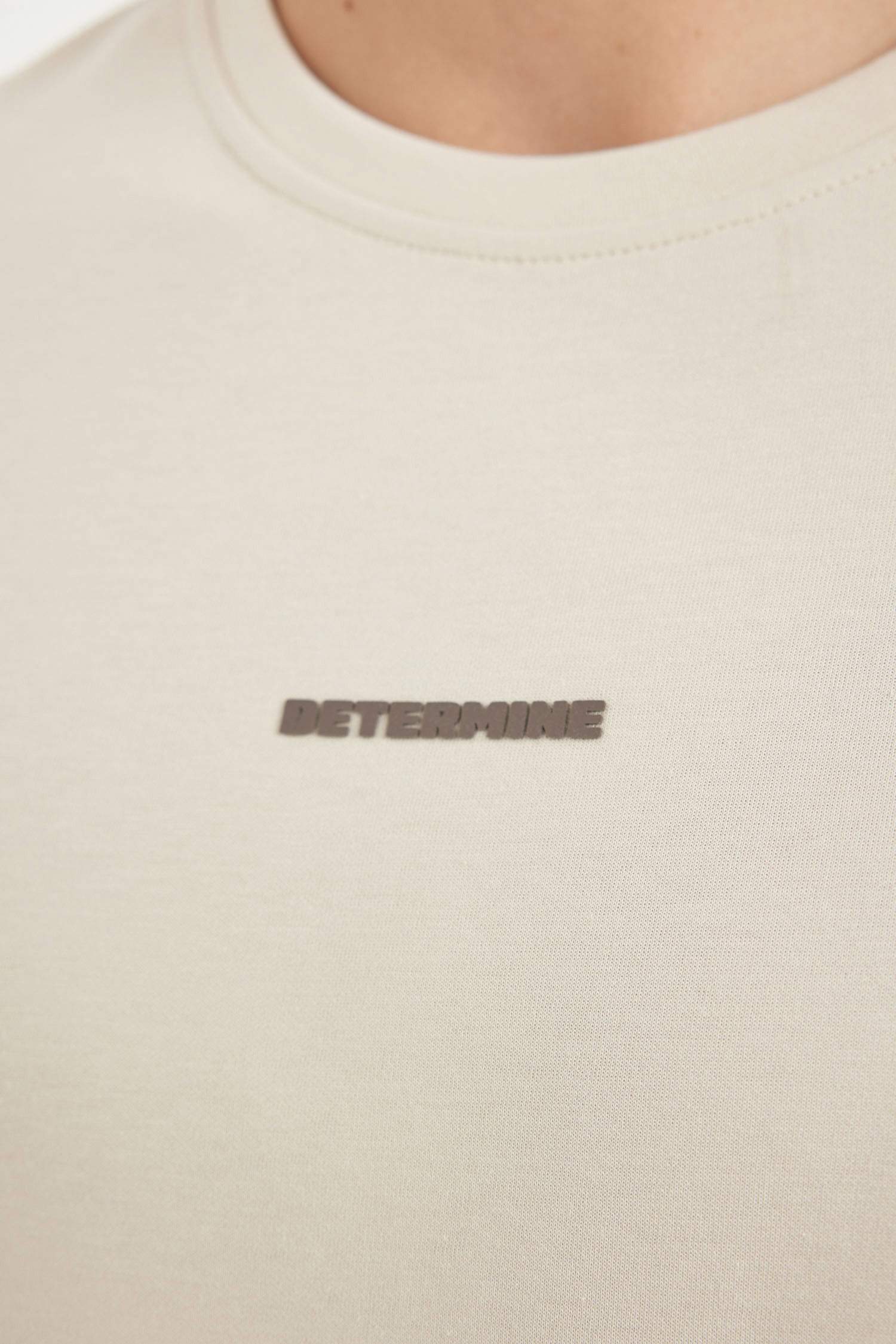 تيشيرت نص ردن مطبوع قصة عادية بياخة مستديرة