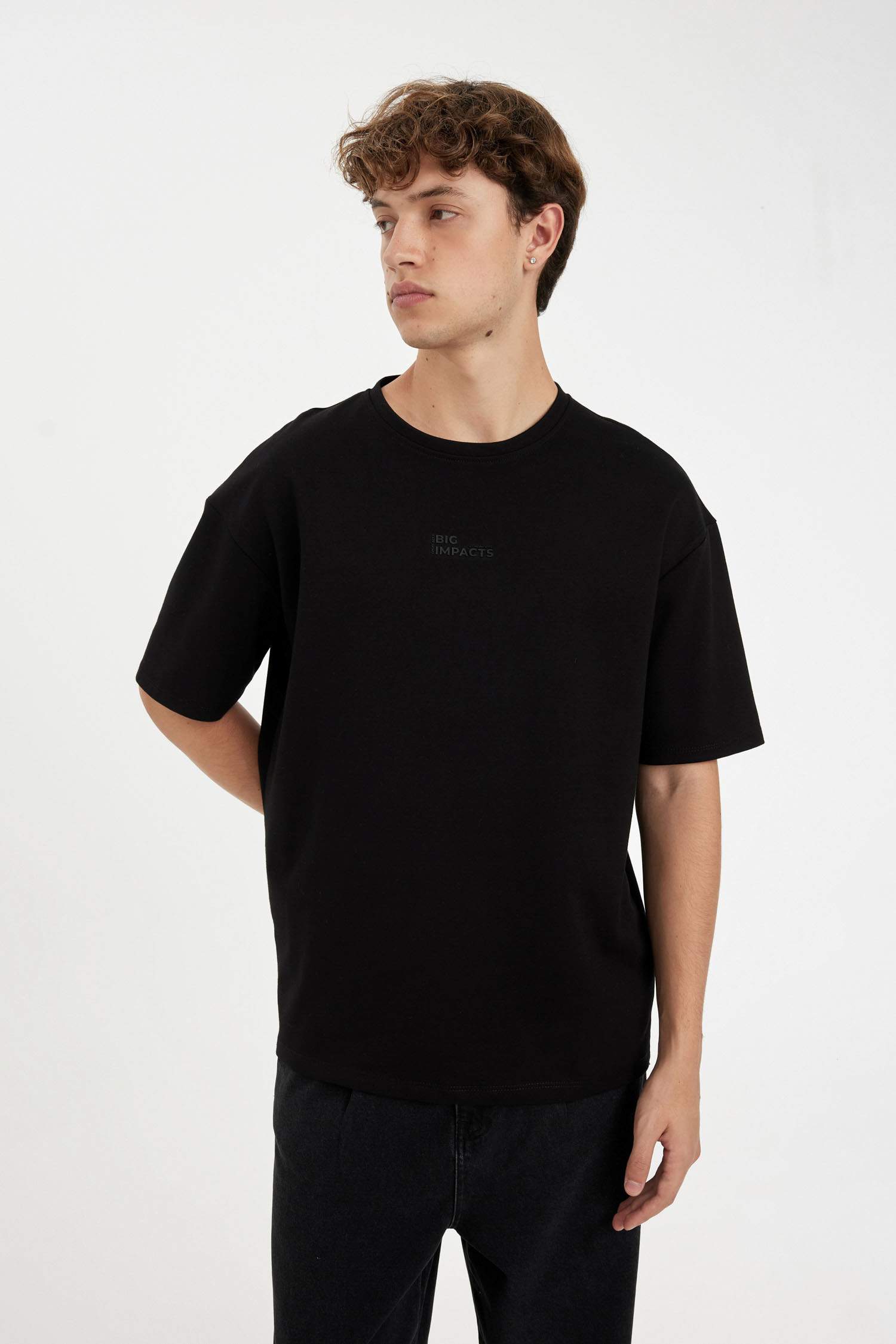 Comfort Regular Fit Rahat Kesim Bisiklet Yaka Ağır Kumaş Kısa Kollu Siyah Tişört